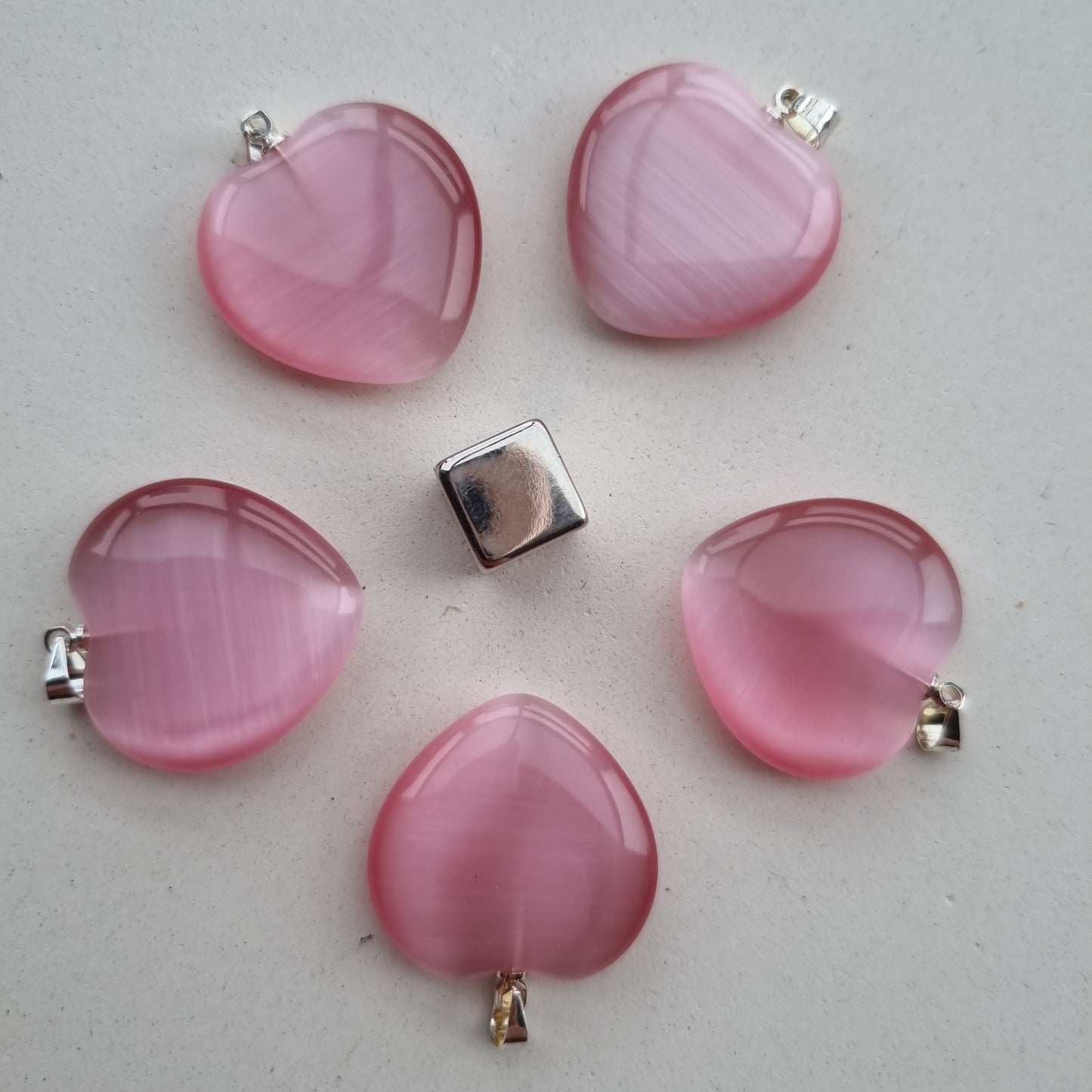 Fiberoptik hjerte m/Calcit, Kvarts og Feldspat vedhæng