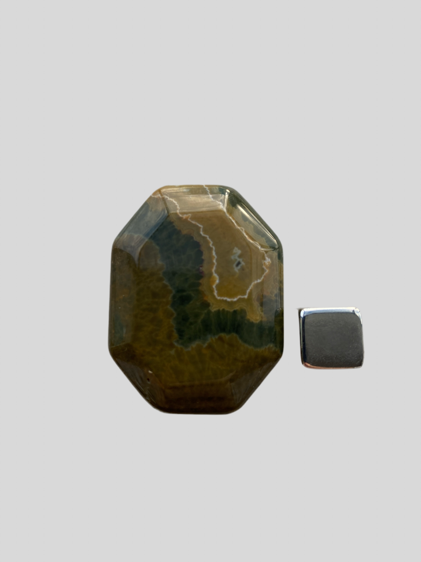 Deva Stone ottekantet