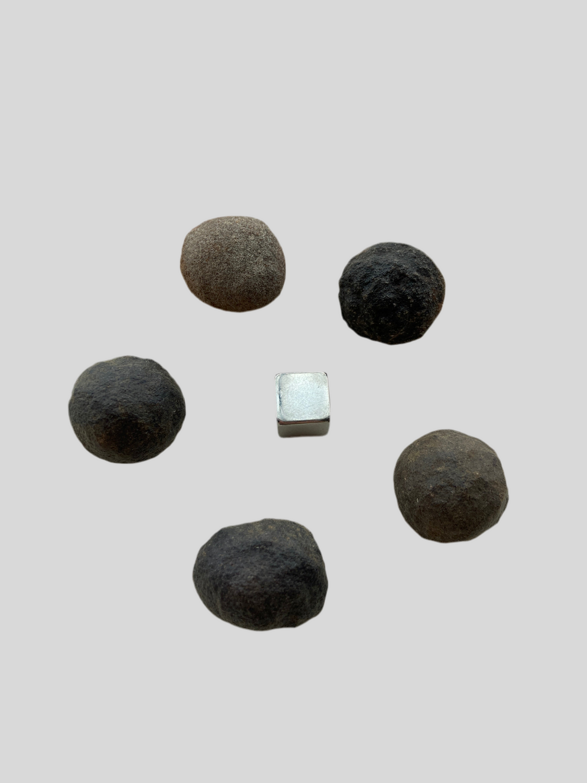 Moqui Balls str. mellem