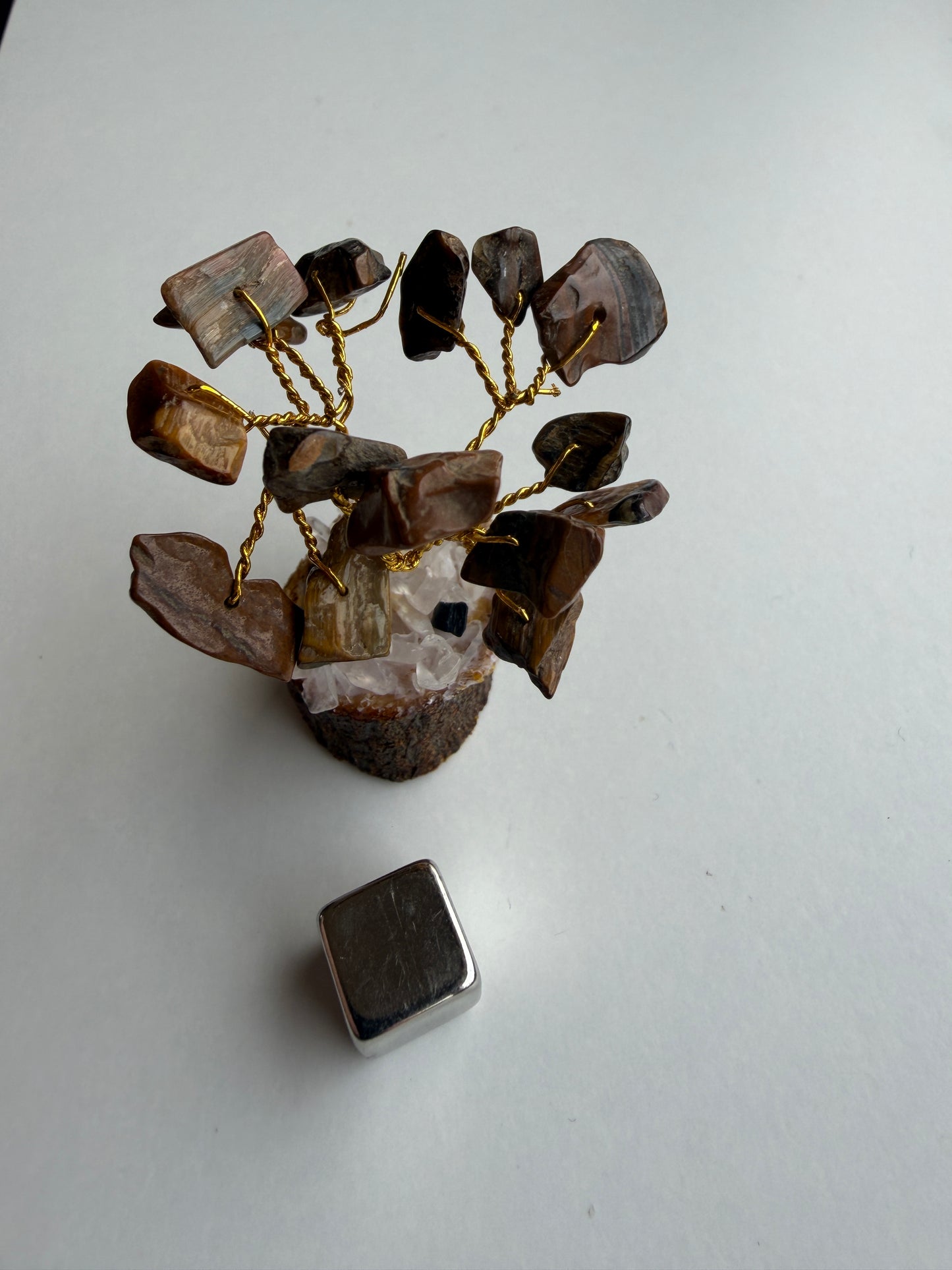 Krystaltræ mini m/ Tigerøje blade