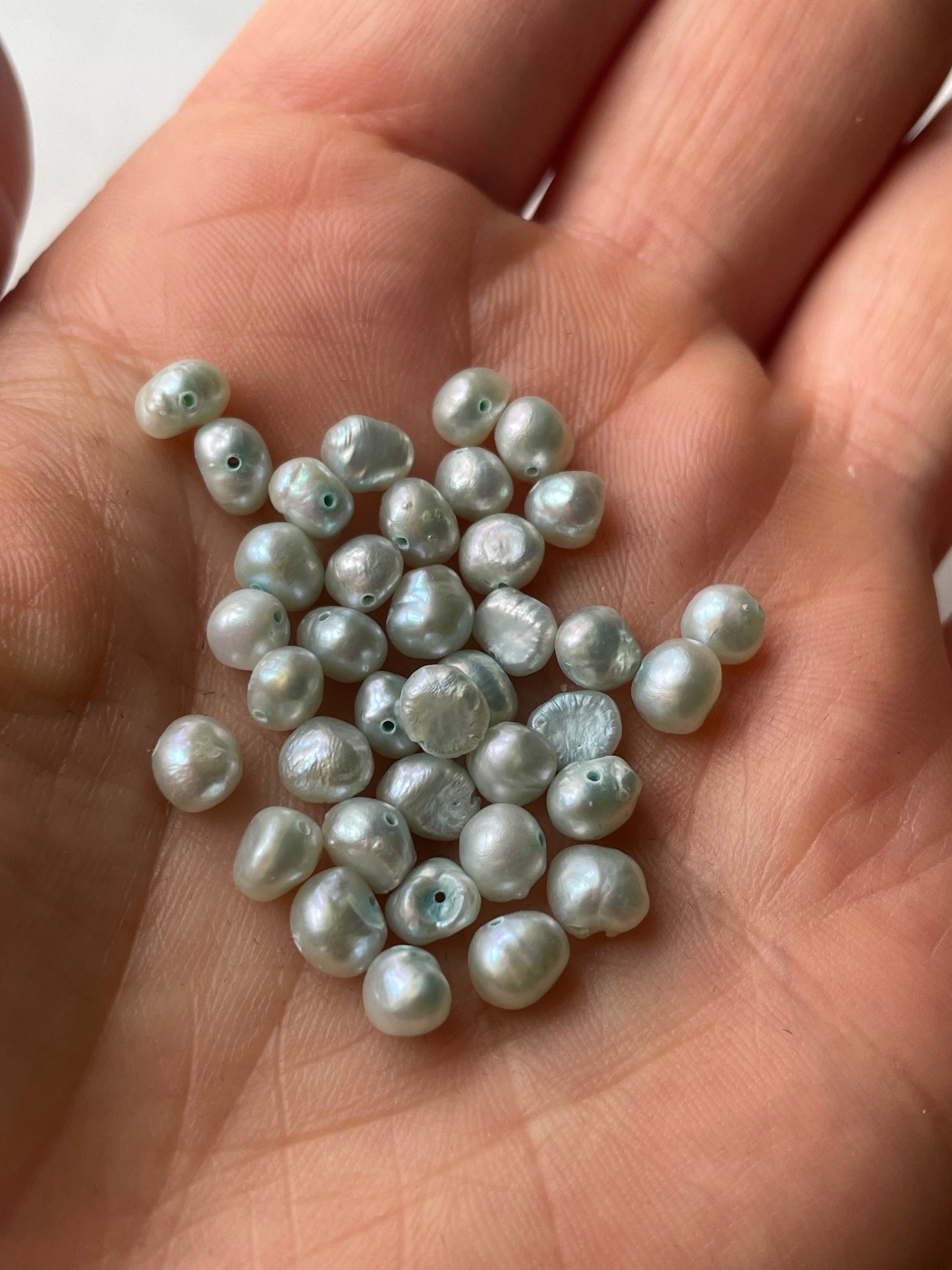 Ferskvandsperle blå/grøn- 5mm - 5 stk