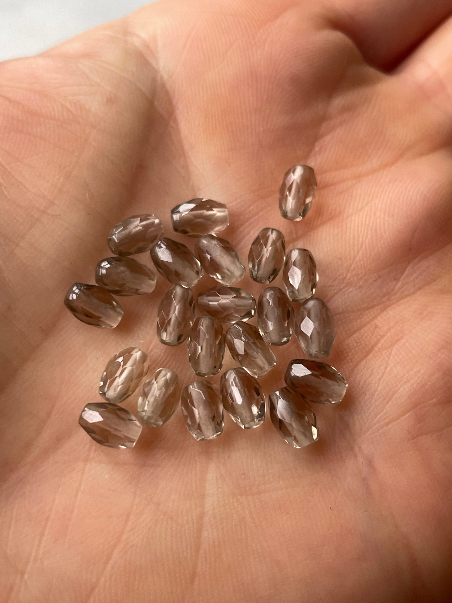 Røgkvarts perle - nugget facet 6mm - 3 stk