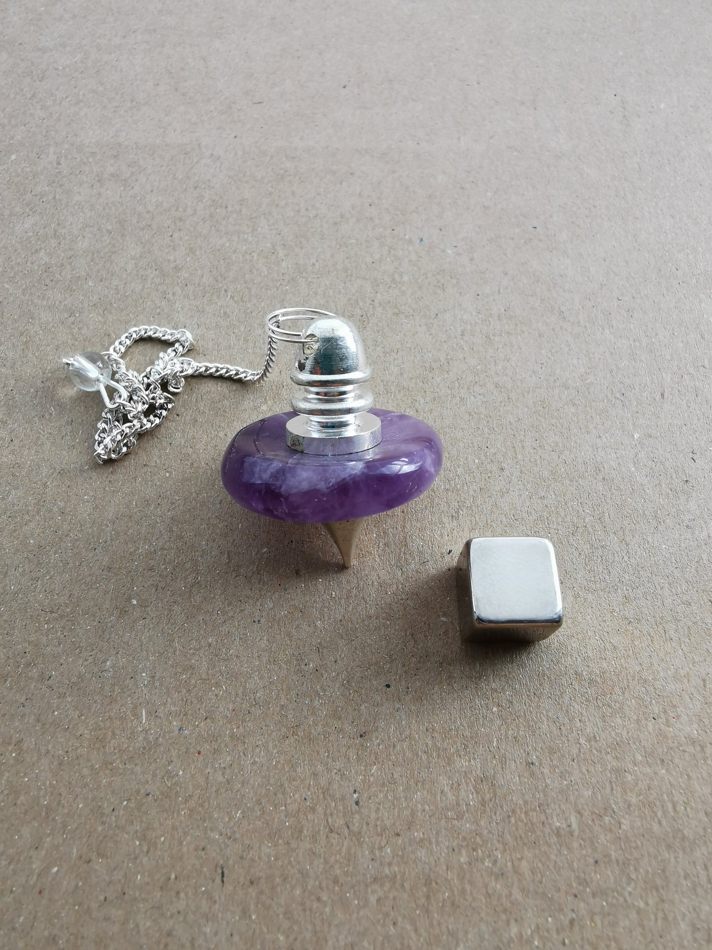 Ametyst pendul