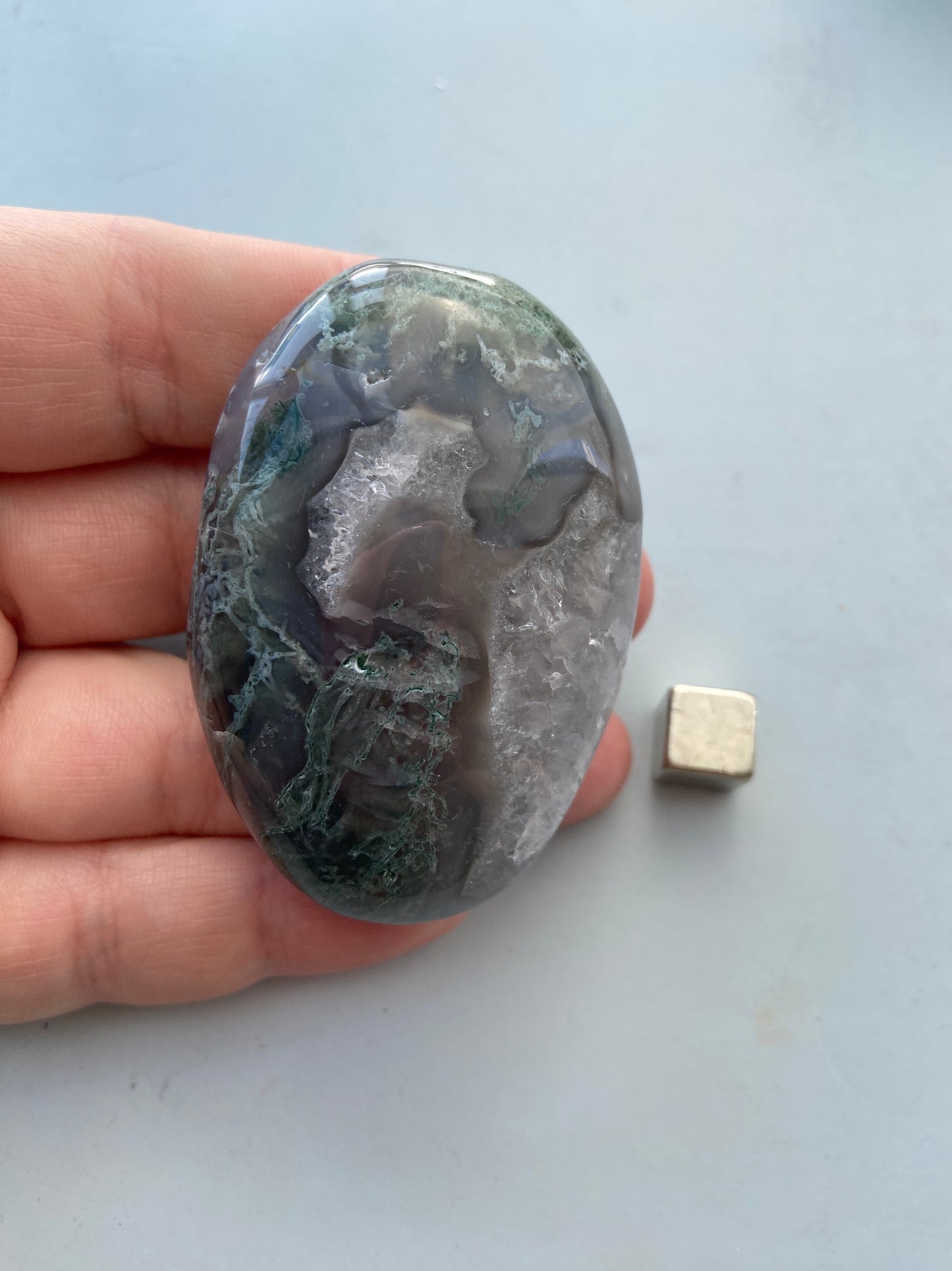 Agat Mos – tiltrækker overflod, håb og stabil positiv energi.