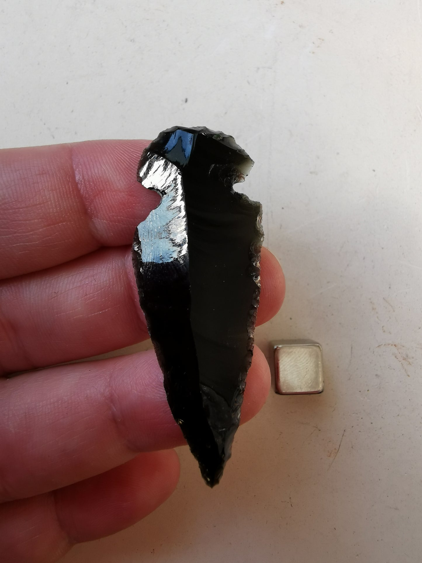 Obsidian der giver dyb spirituel indsigt og ærlighed.