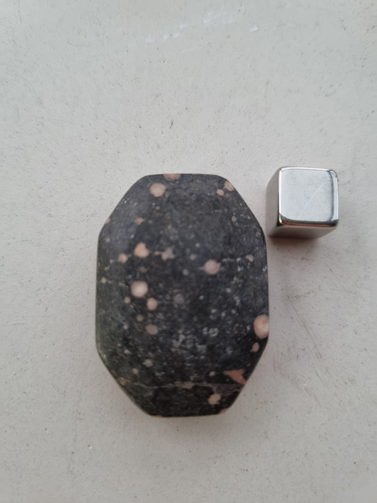 Thomsonit ottekantet