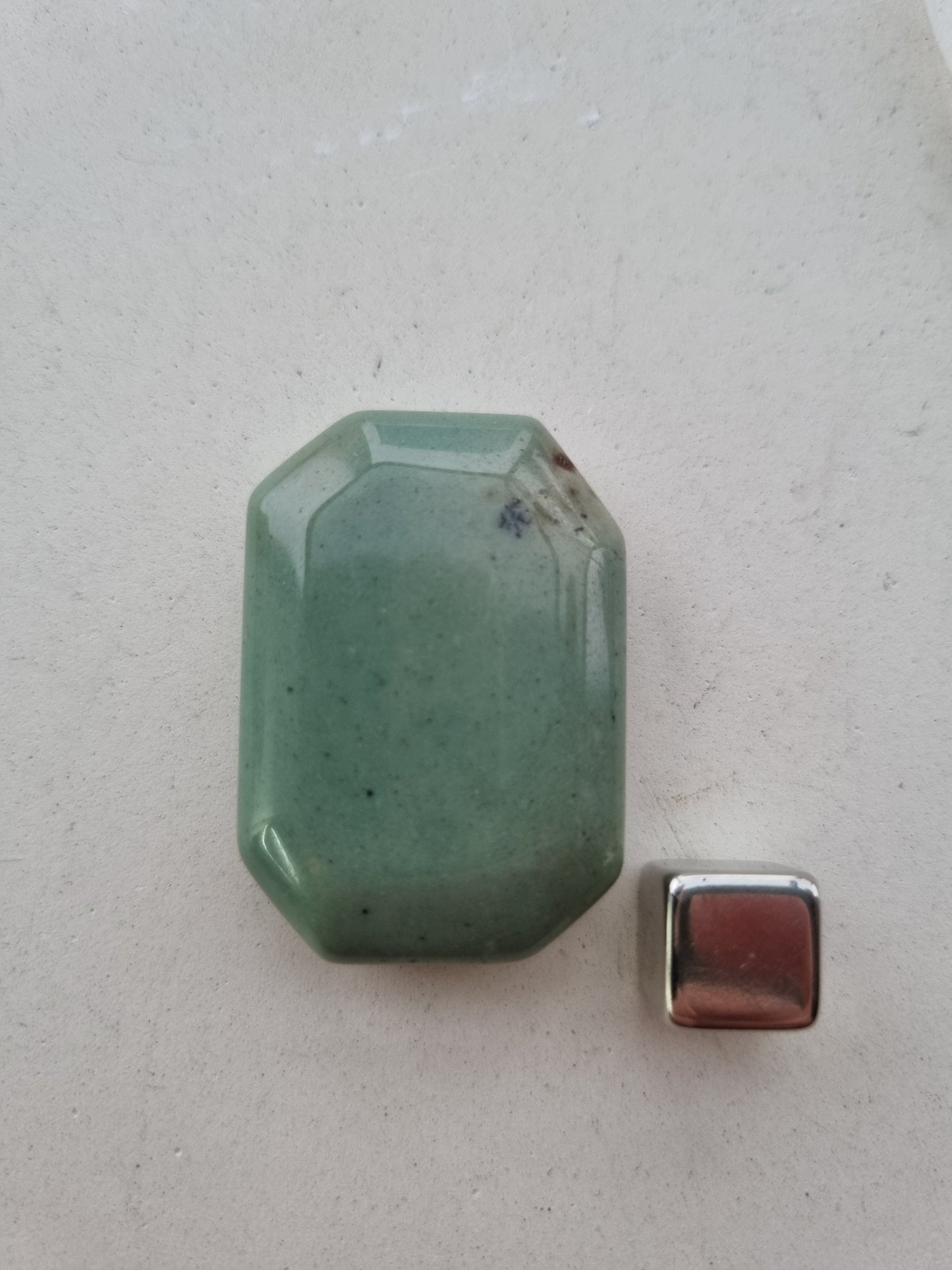 Chert ottekantet