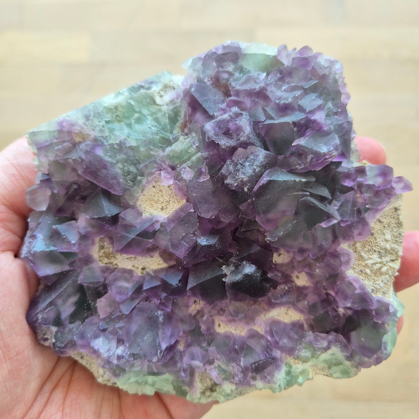 Fluorit Regnbue rå incl holder ø78 mm