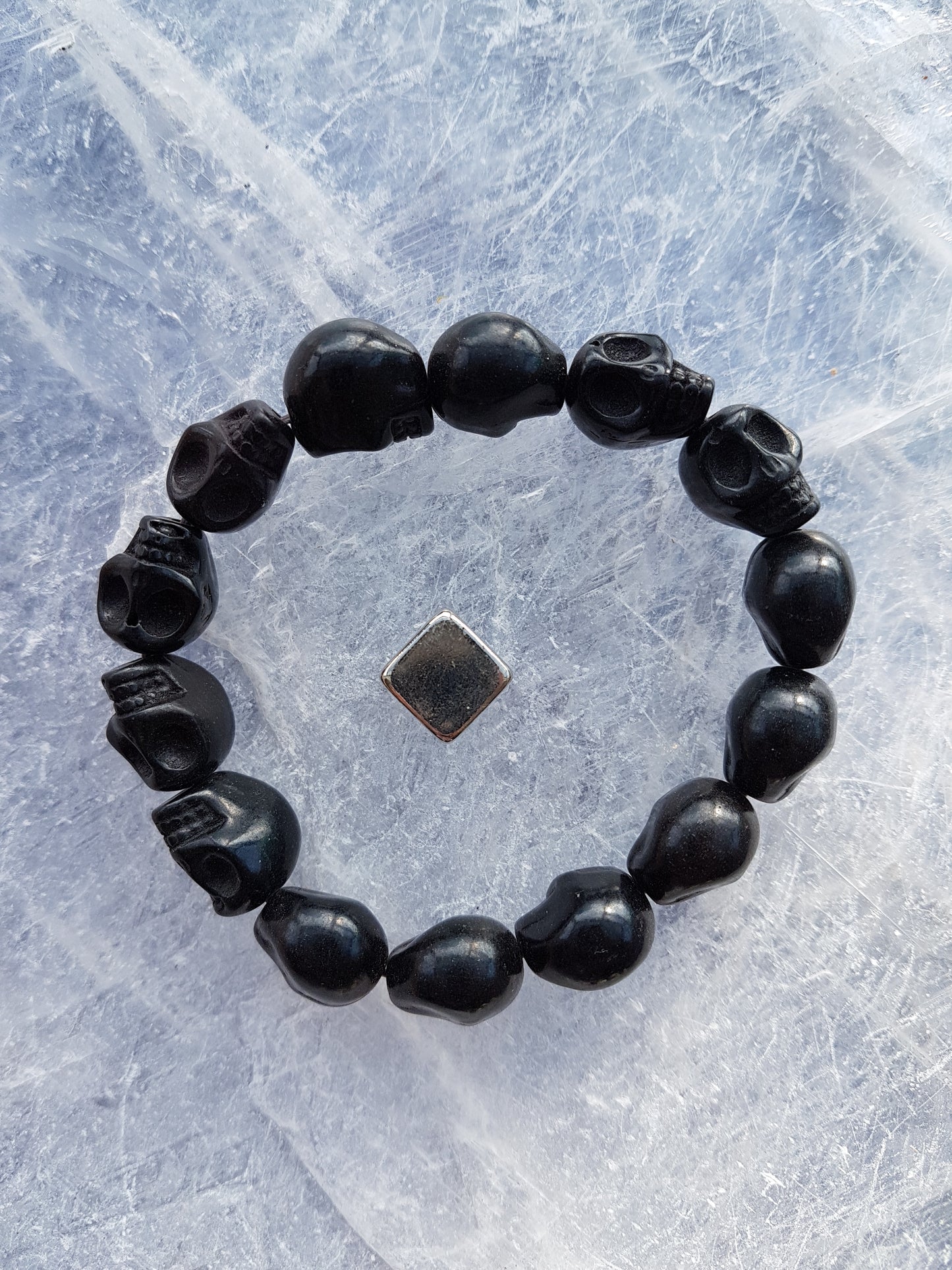 Armbånd kranie Onyx