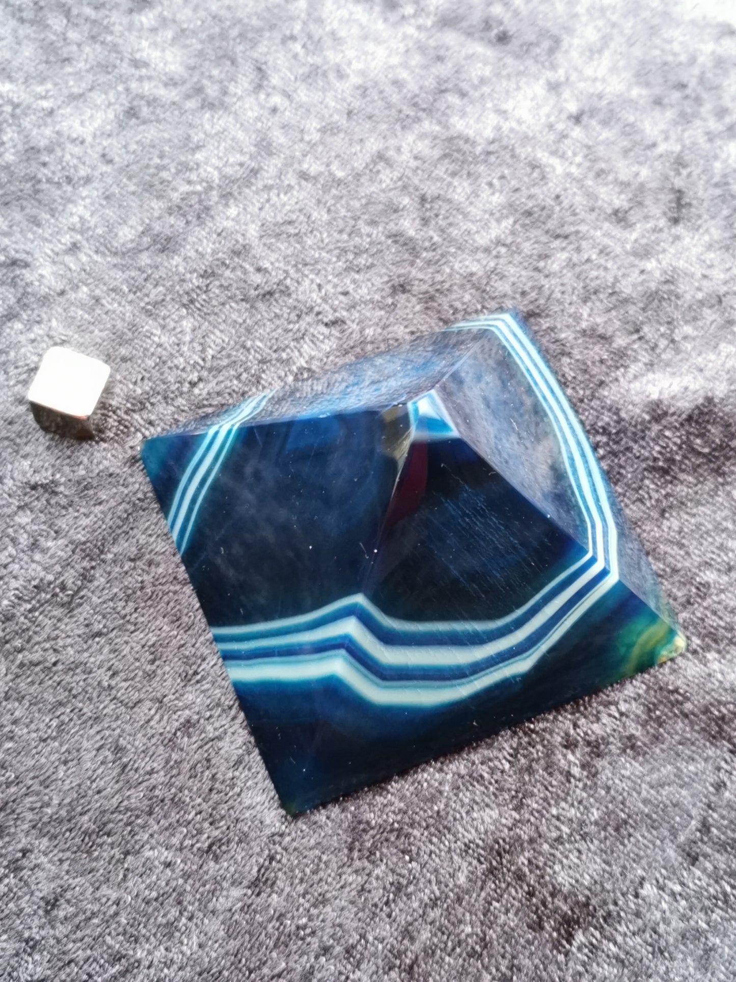 Agat pyramide