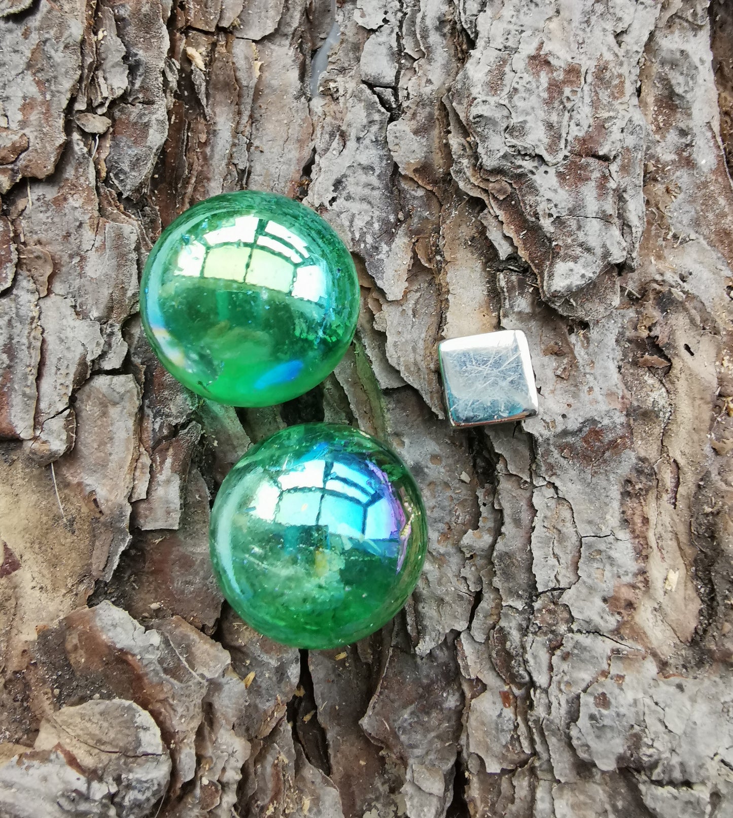 Aqua Aura Grøn kugle