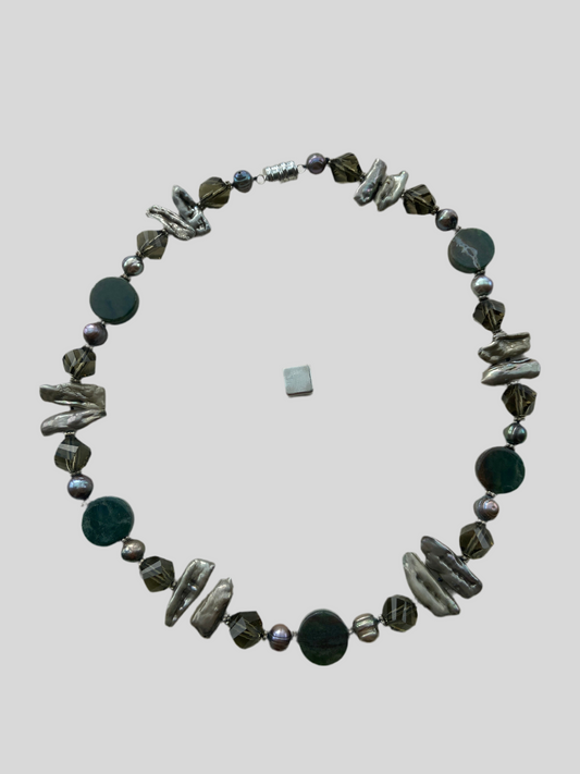 Heliotrop med ferskvandsperler halskæde 44 cm