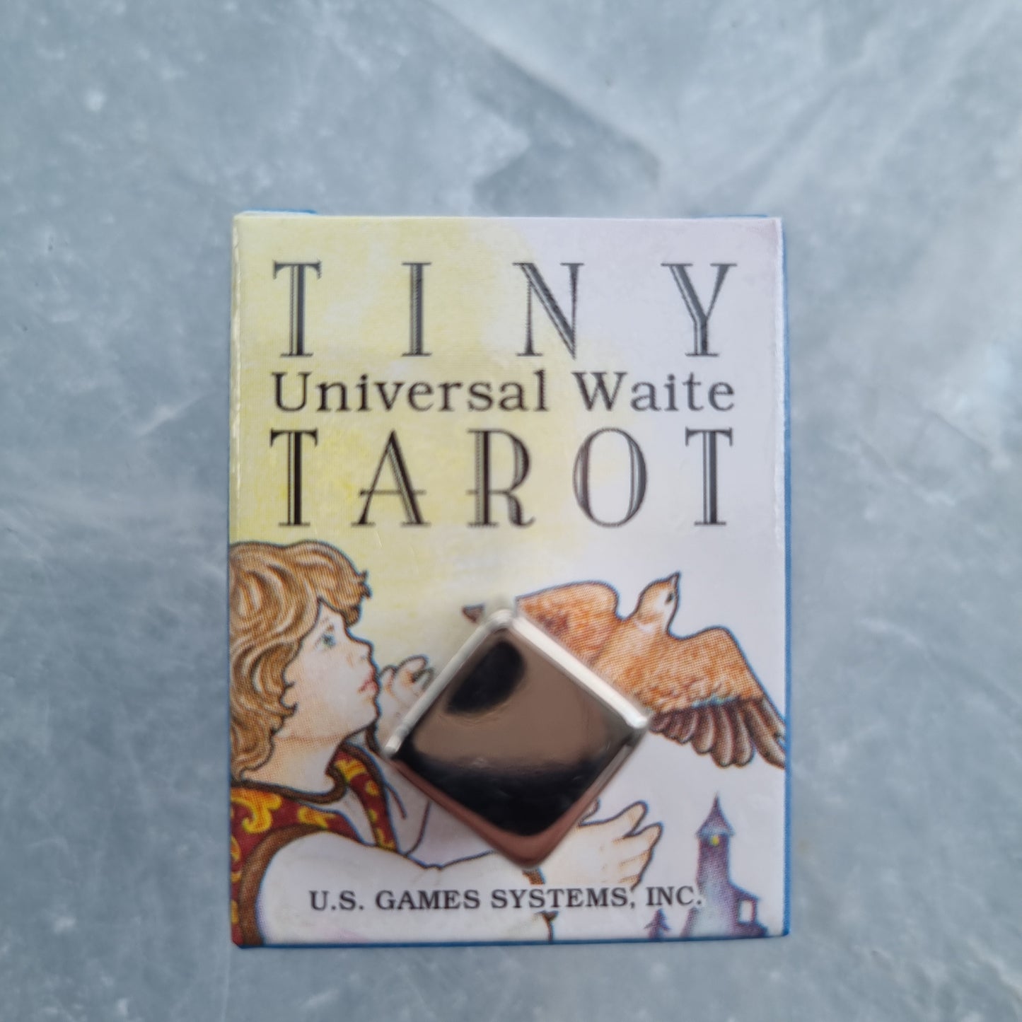 Tiny universal Tarot