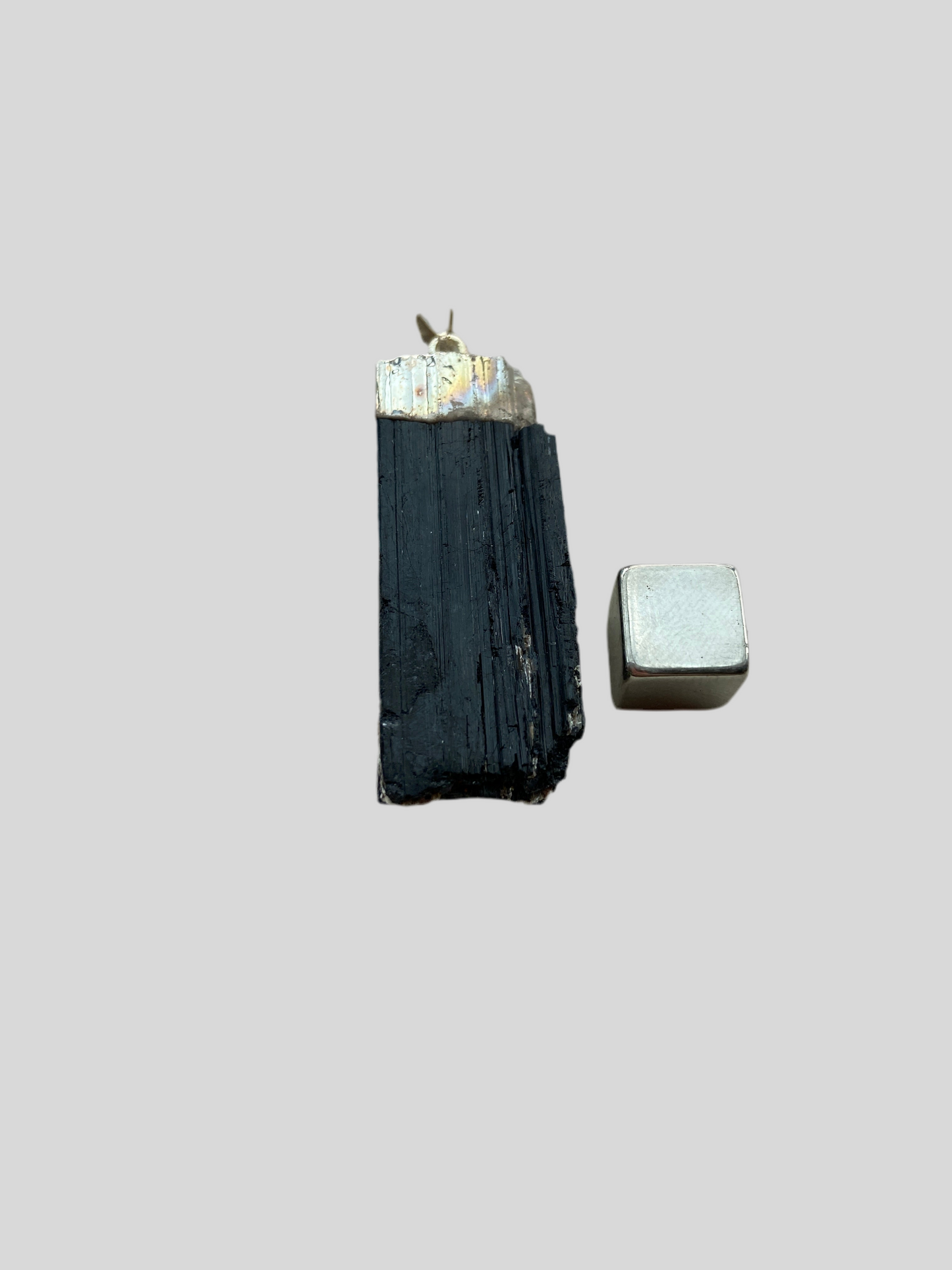 Turmalin Sort Rå Vedhæng 3,8 cm