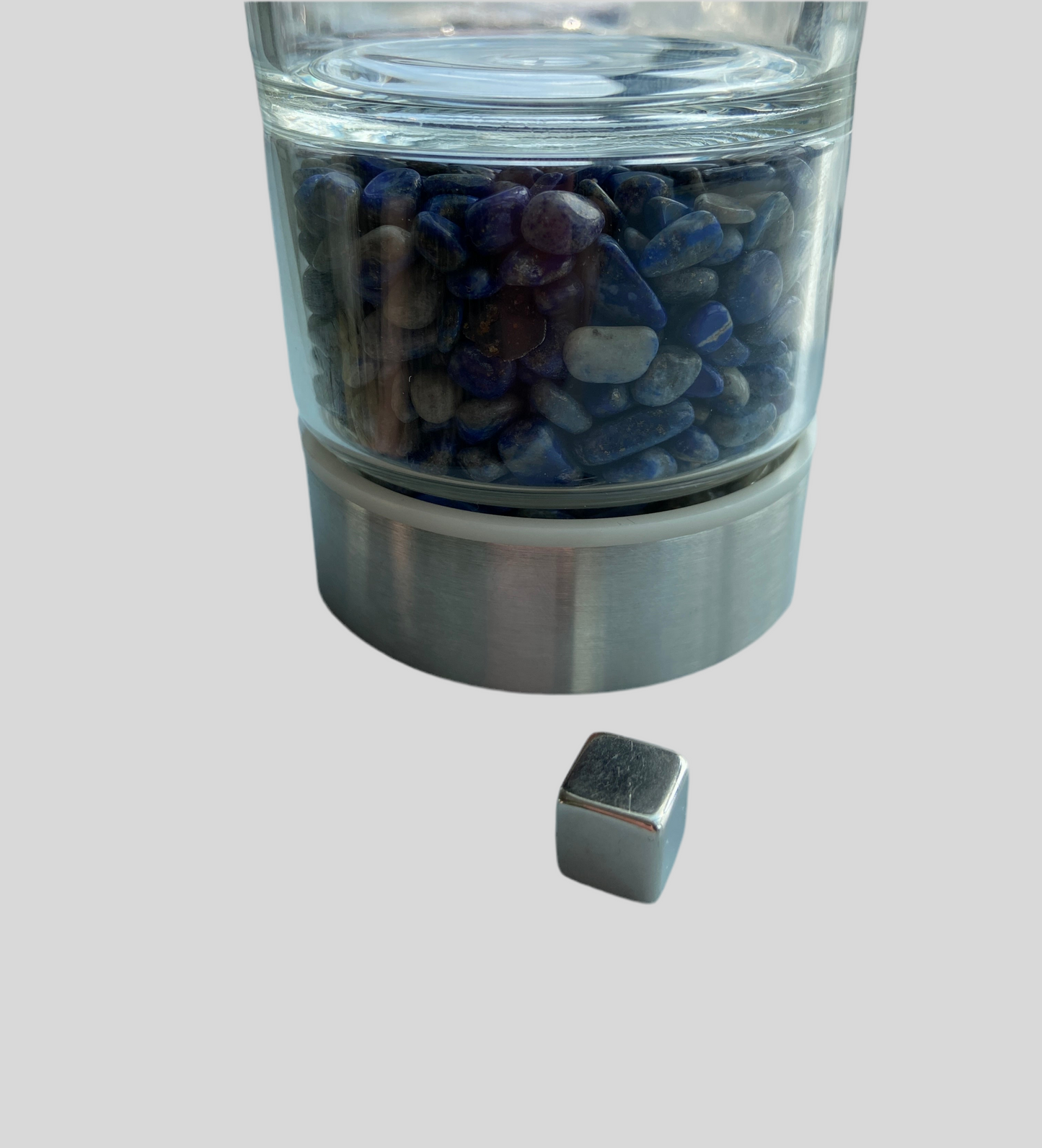 Glasflaske (33 cl) - med krystalchips- Lapis Lazuli