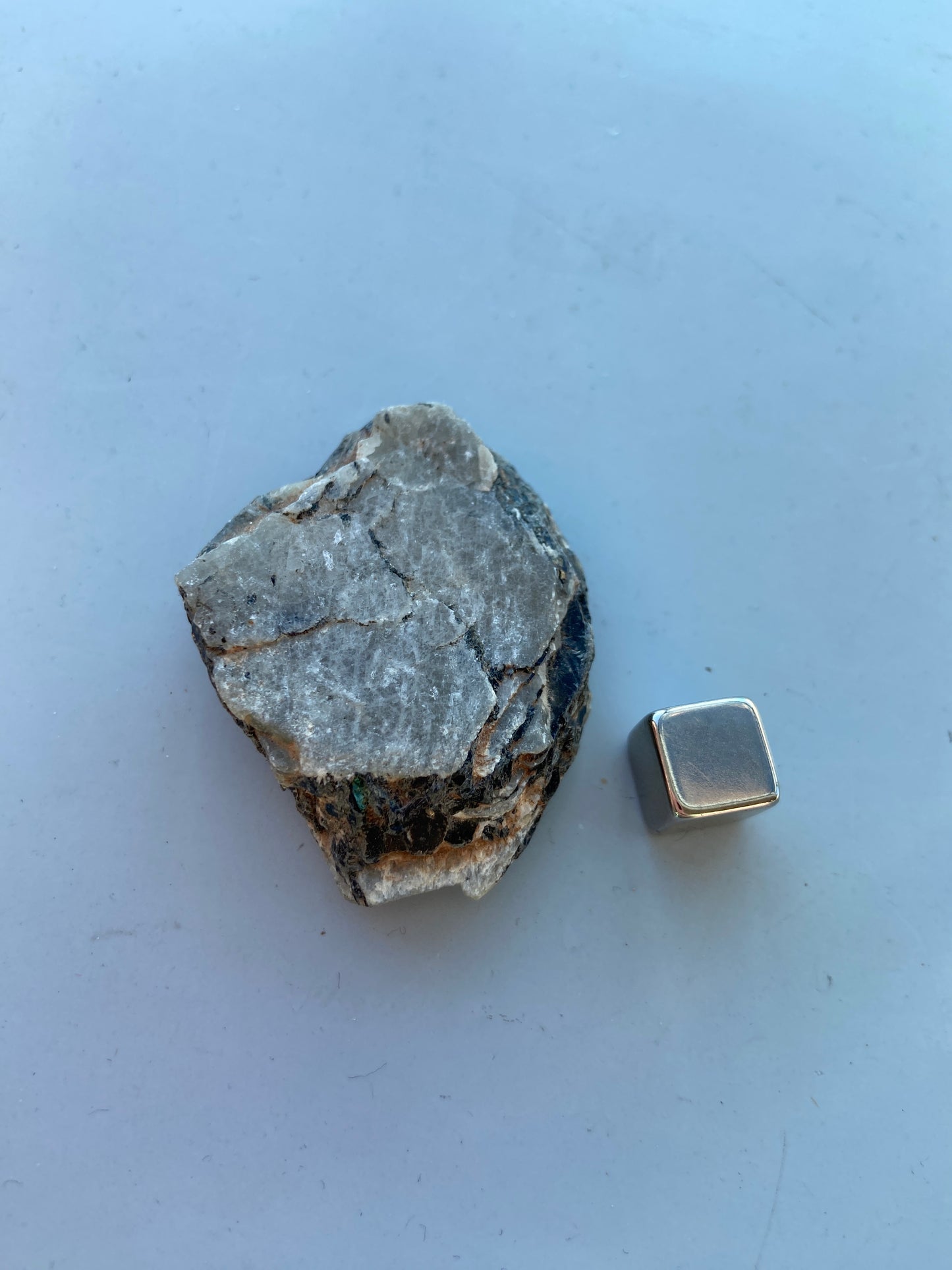 Safir m/Mica rå
