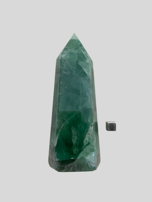 Fluorit Grøn Tårn 13,5 cm