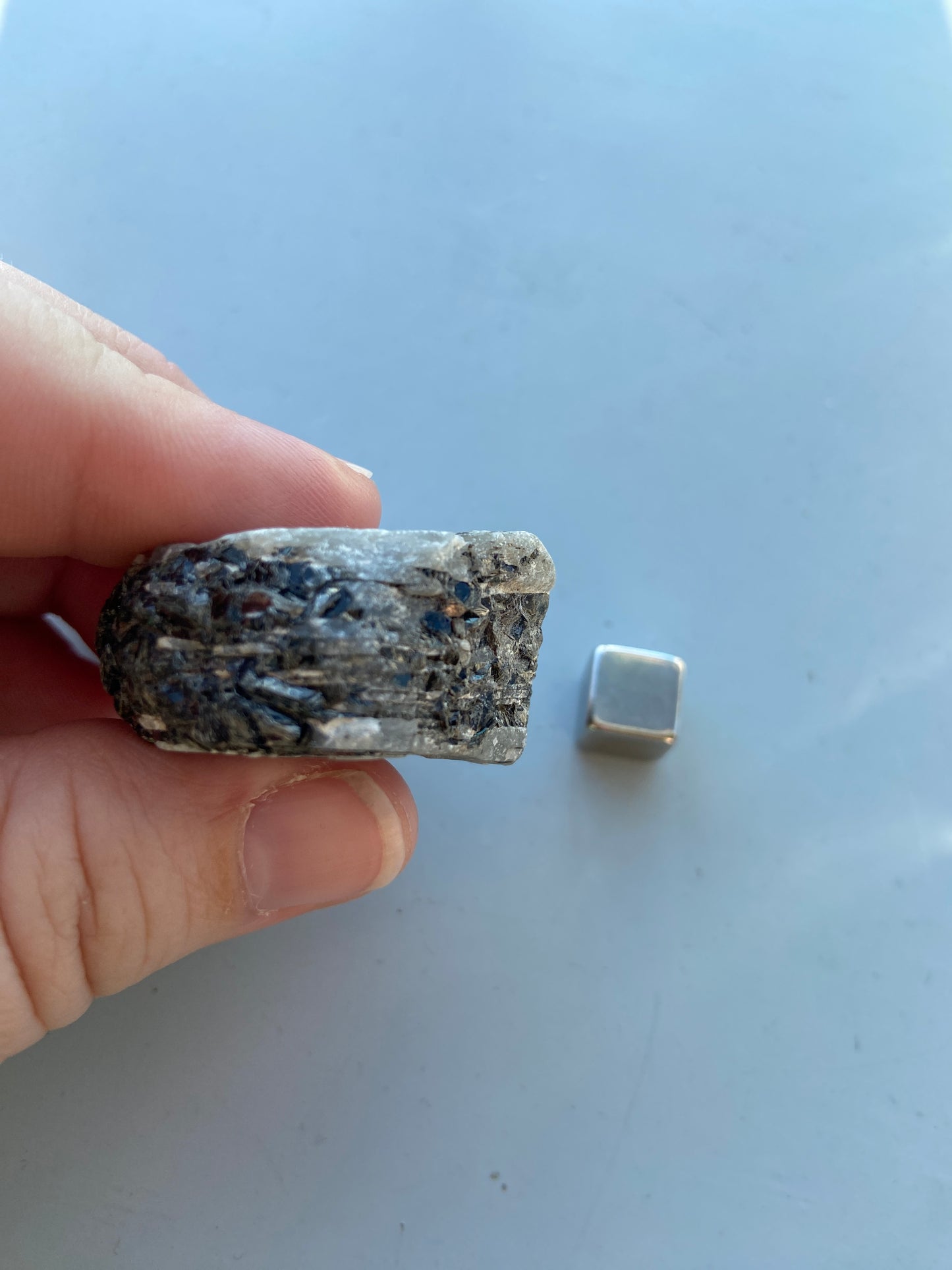 Safir m/Mica rå