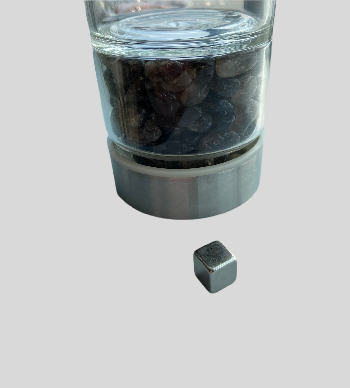 Glasflaske (33 cl) - med krystalchips- Røgkvarts