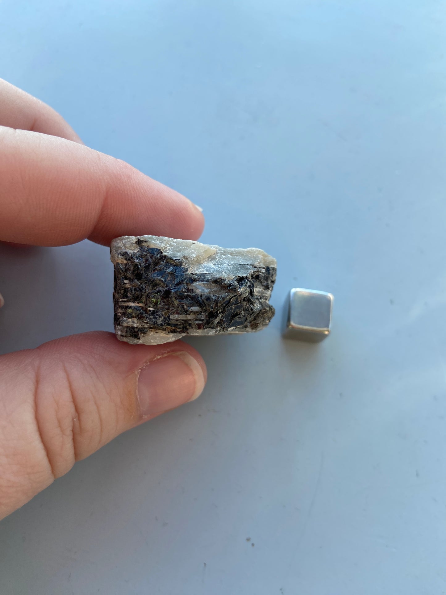 Safir m/Mica rå