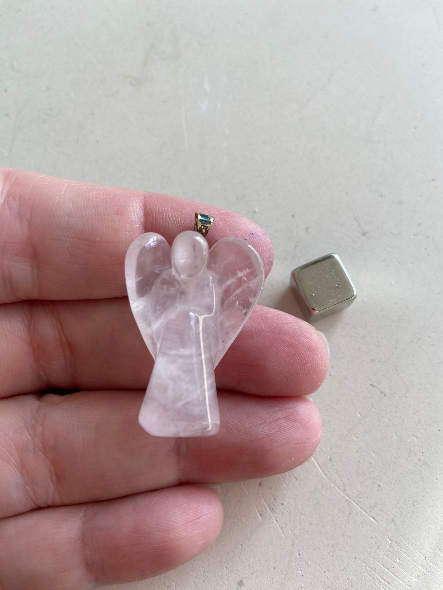 Rosakvarts engel vedhæng