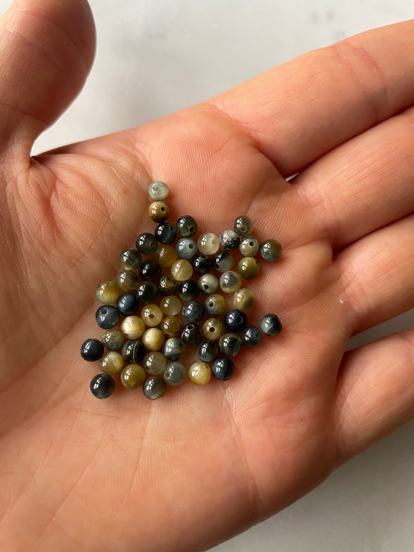 Tigerøje m/Falkeøje - rund 4,5mm - 7 stk