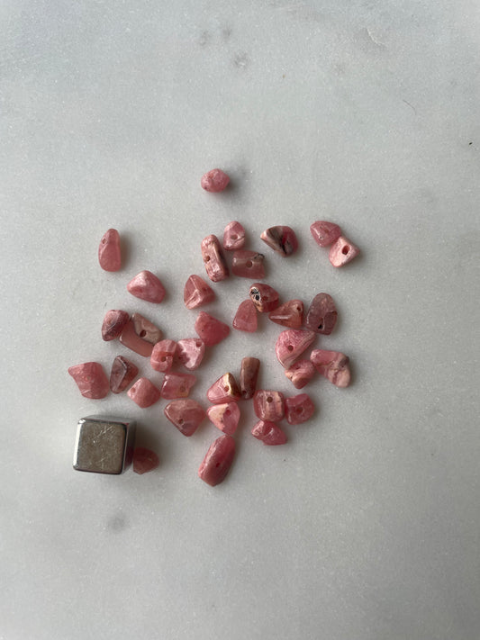 Rhodocrosit perle - chips - 7 stk