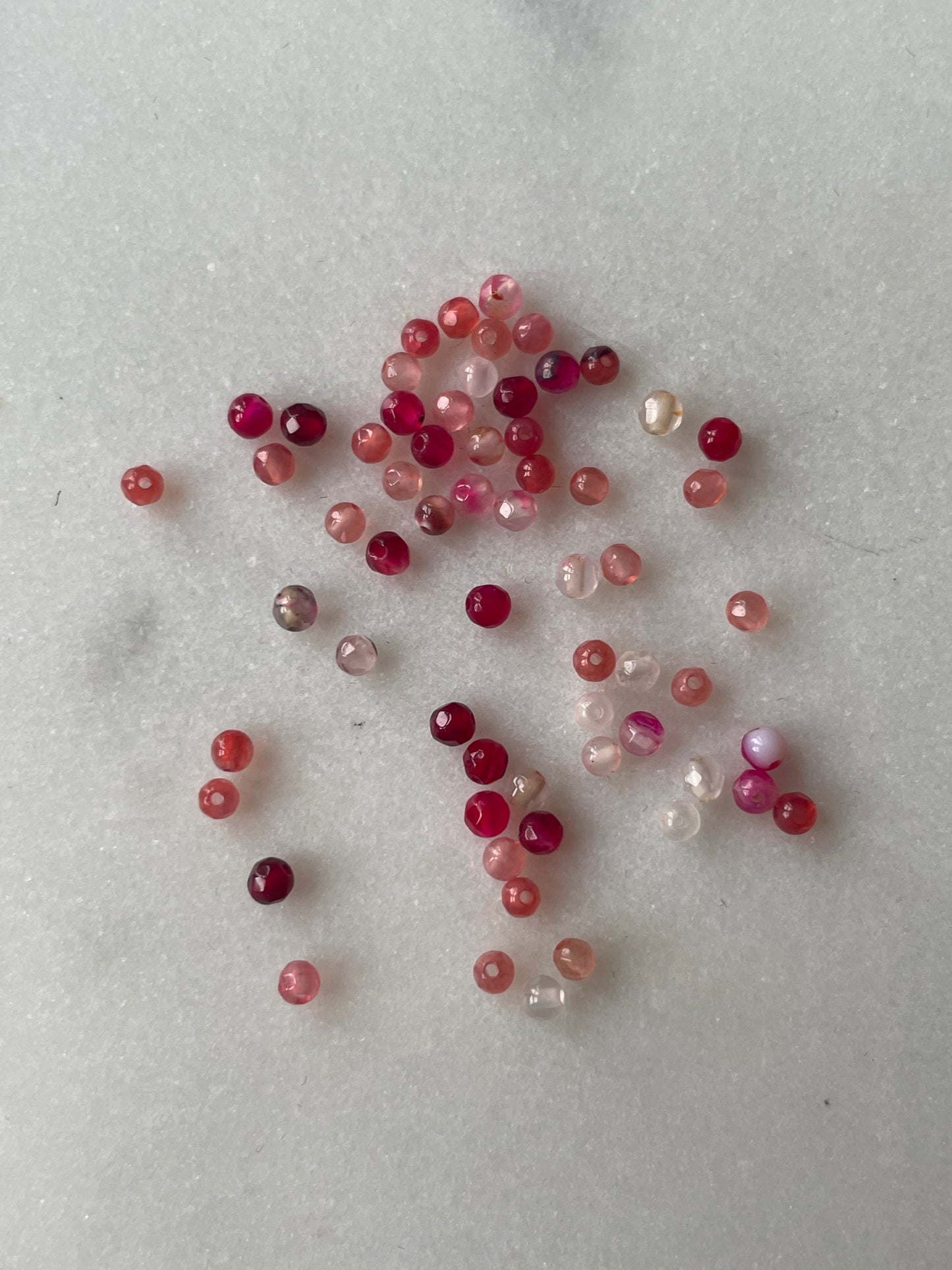 Agat Pink perle - rund 2mm - 10 stk