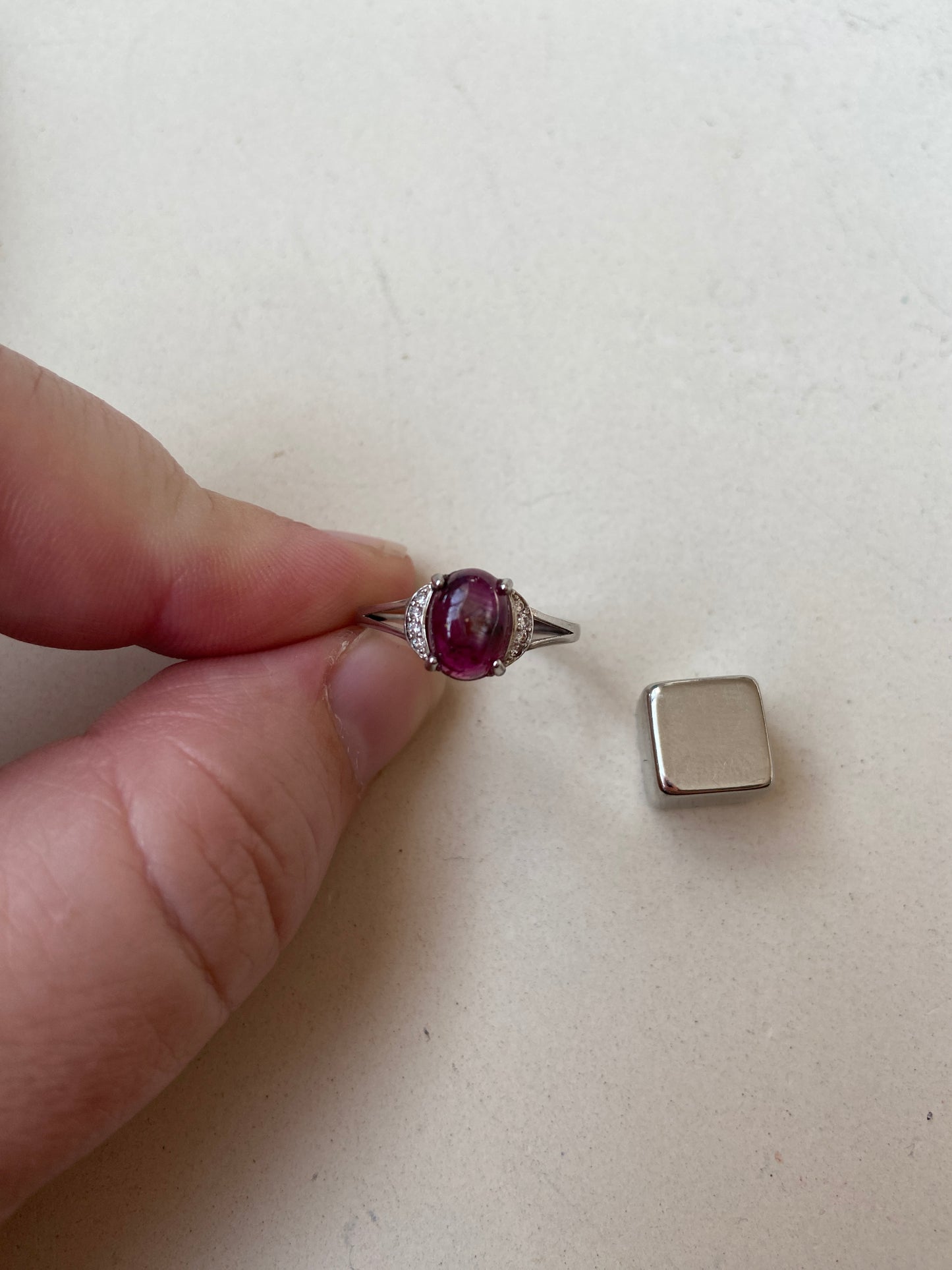 Granat ring