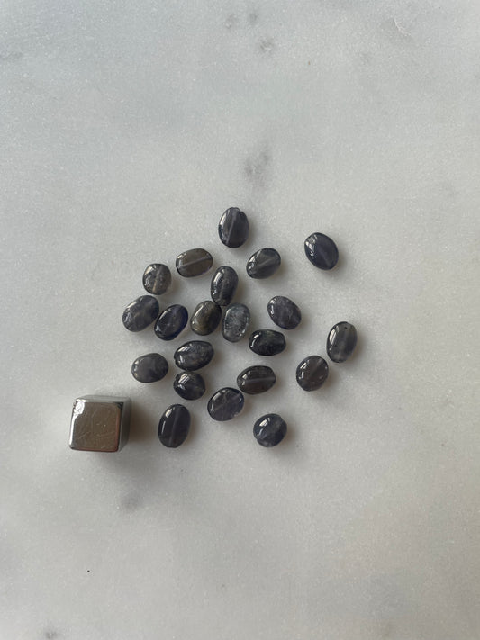 Iolit perle - nugget 8mm - 3 stk