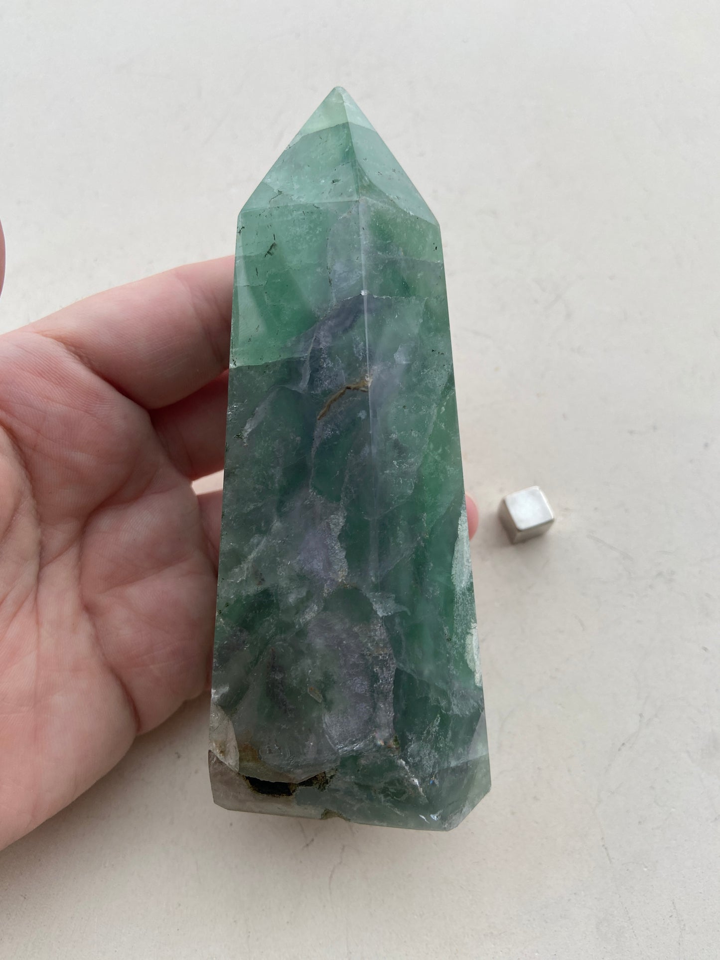 Fluorit Grøn Tårn 13,5 cm