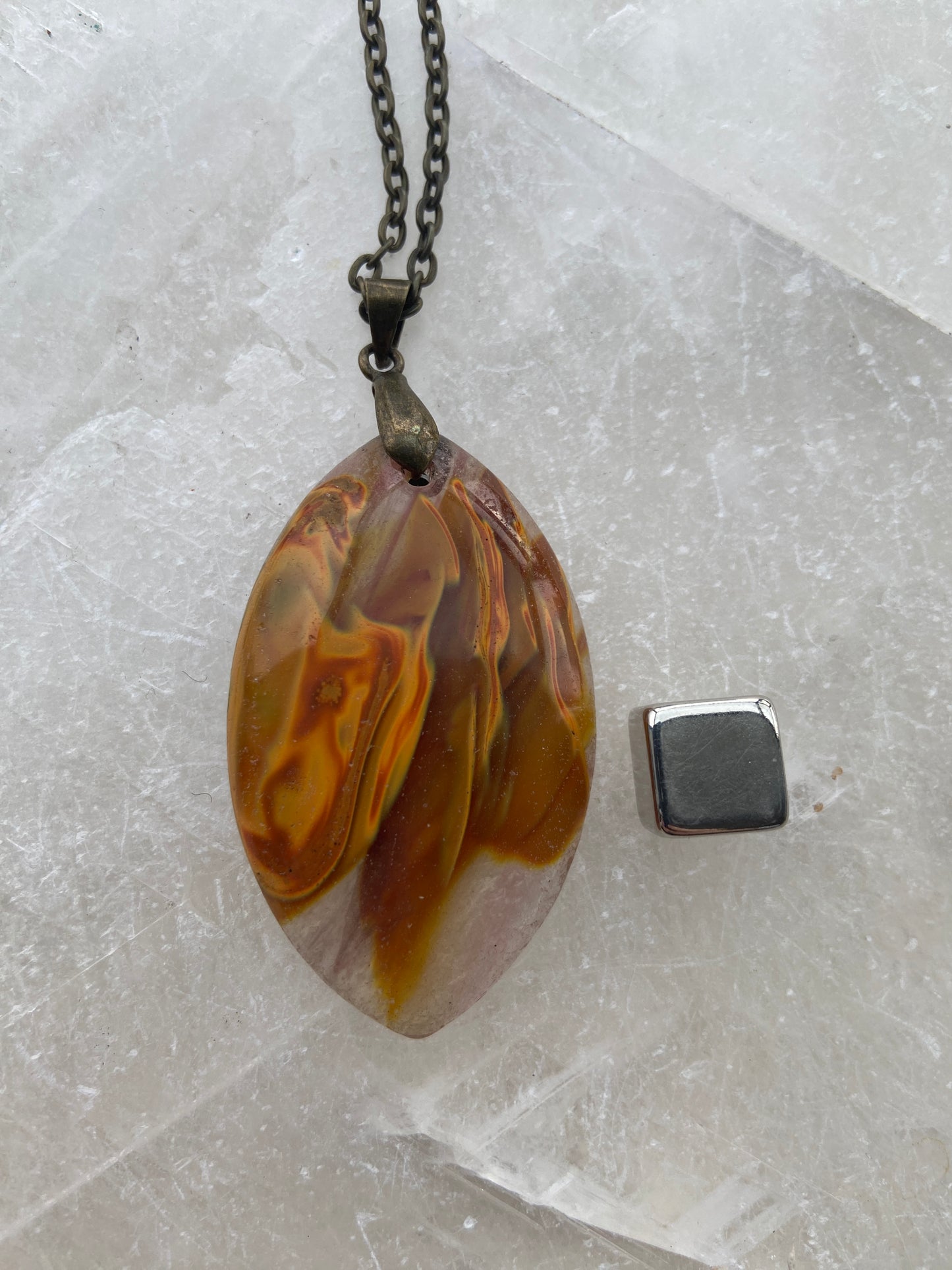 Kirsebærkvarts brun ild halskæde 69 cm