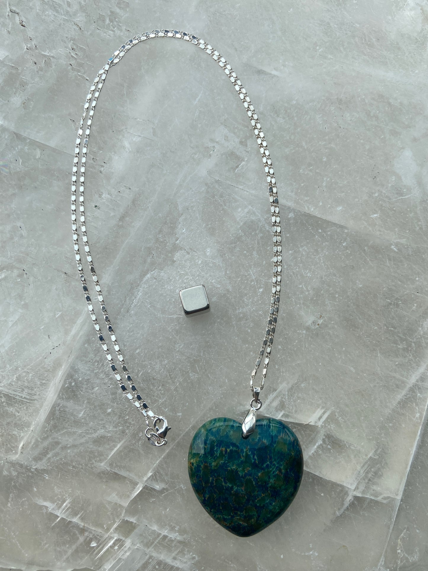 Forstenet koral halskæde 70 cm