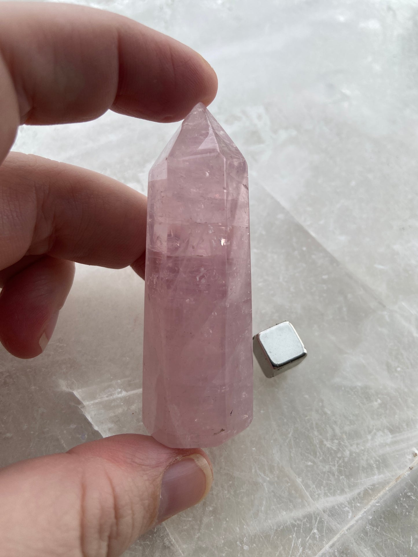 Rosakvarts tårn 7 cm