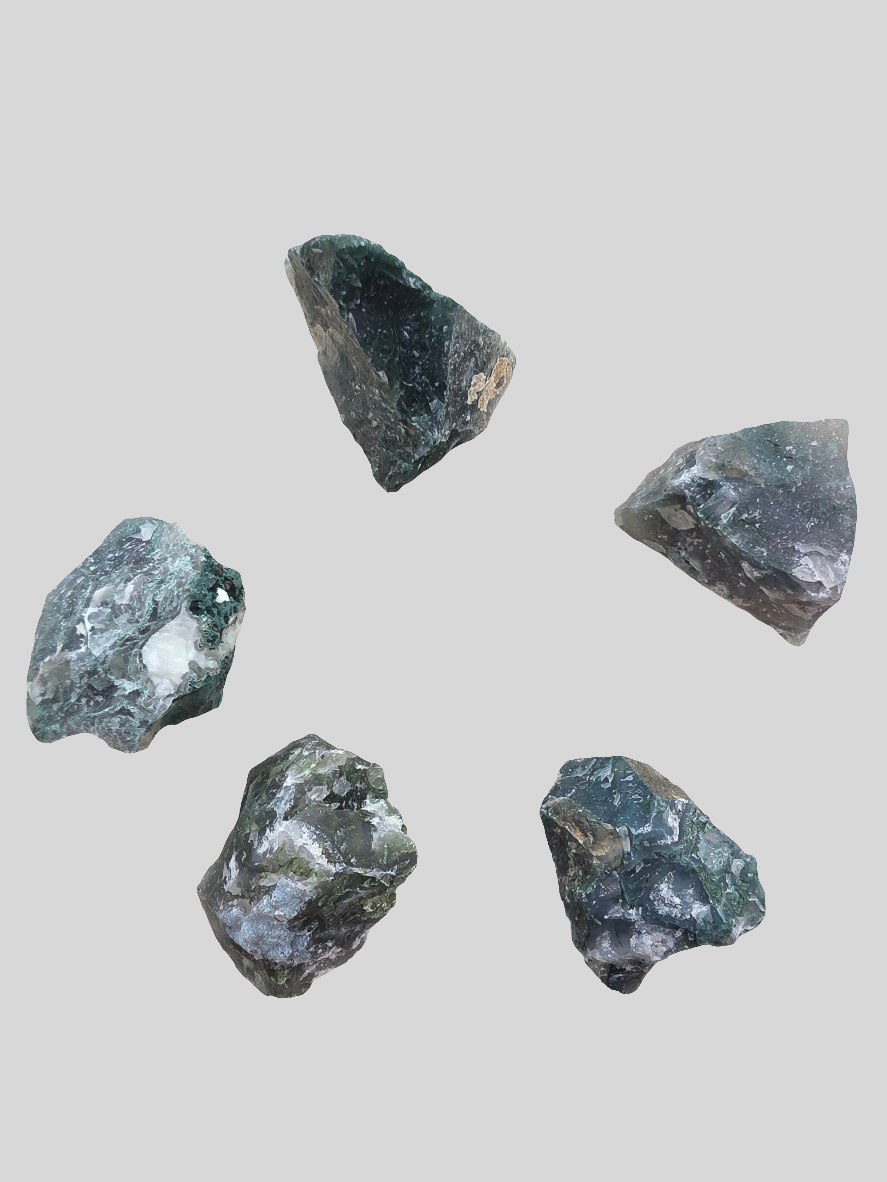 Agat Mos – krystal for nye begyndelser, overflod og følelsesmæssig forbindelse, bringer vækst og harmoni mellem sind og hjerte