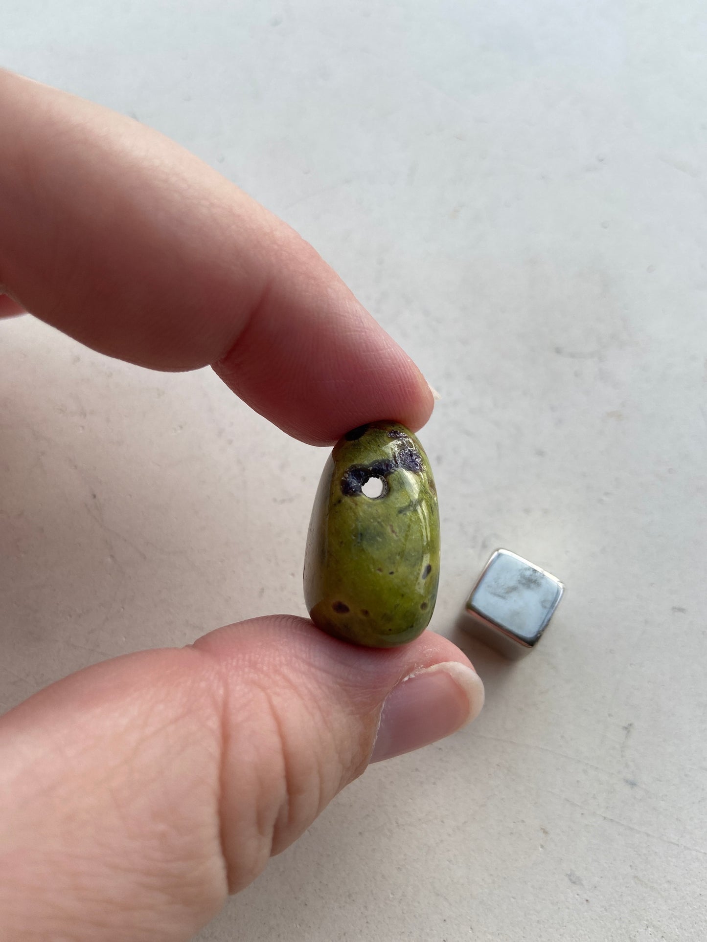 Atlantis sten – forbinder til tidligere liv og styrker sjælens visdom og balance