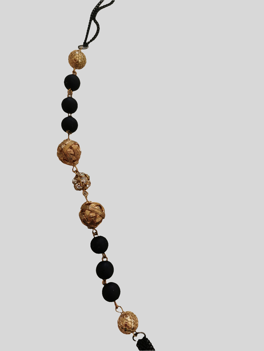 Sort med guld halskæde 84+5cm