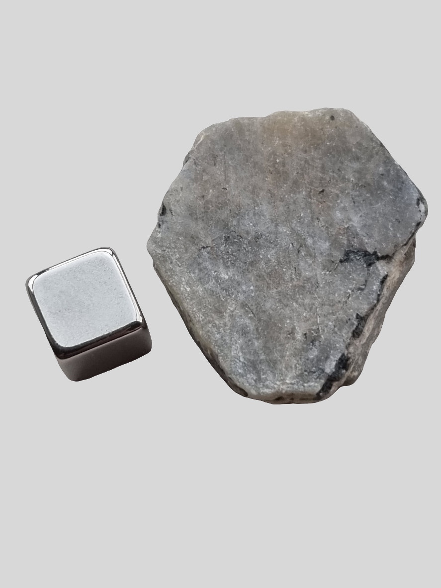 Safir m/Mica rå