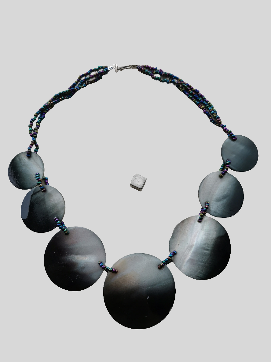 Abeloneskal halskæde 44 cm