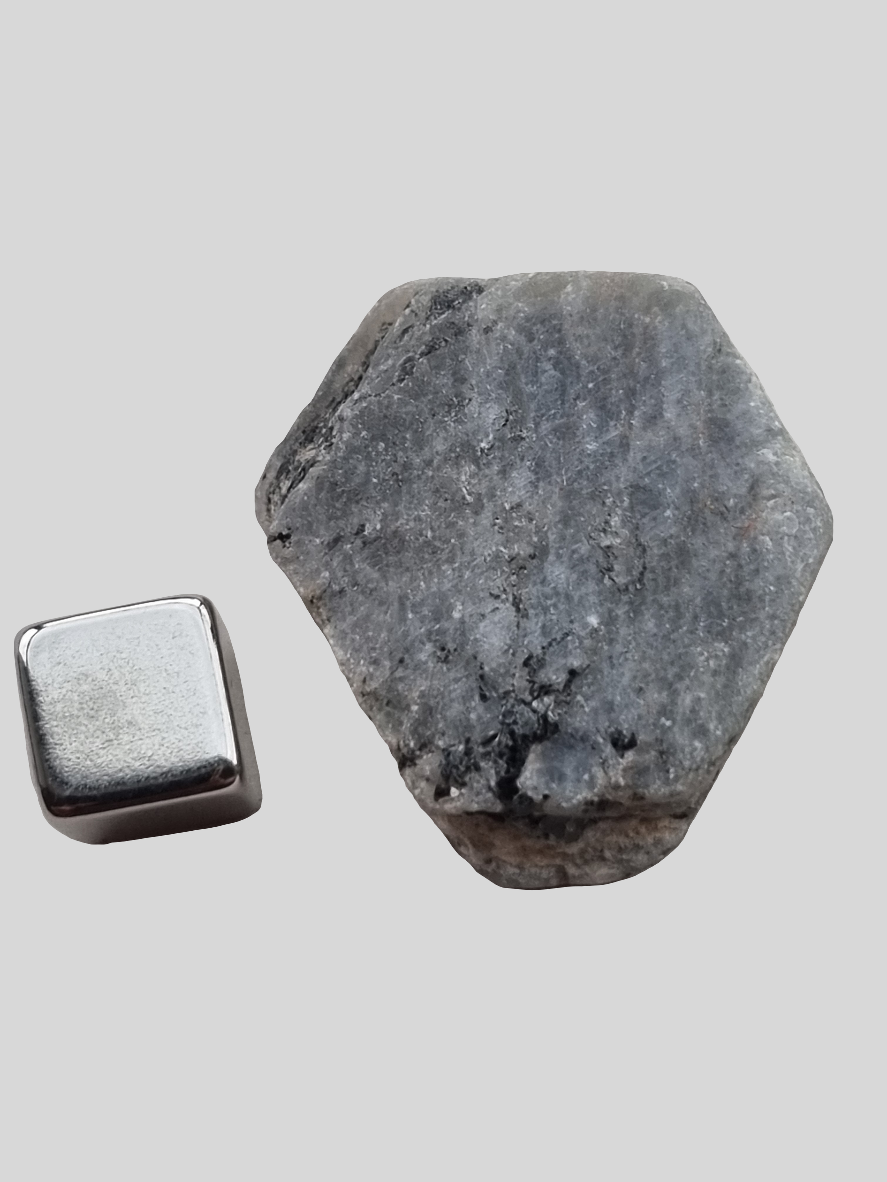 Safir m/Mica rå