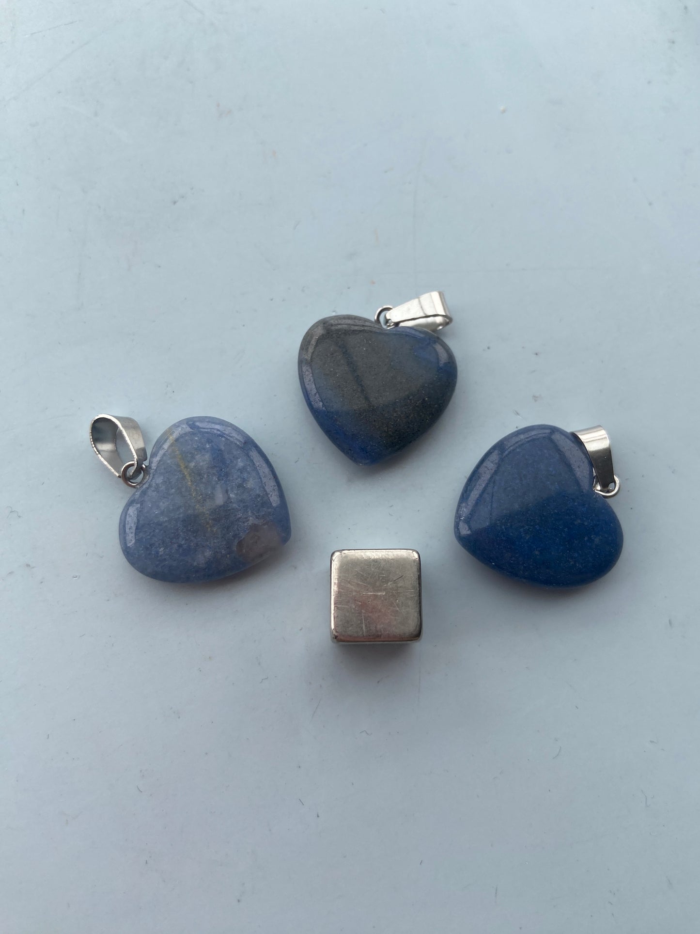 blaa-kvarts-krystal-ro-og-kommunikation