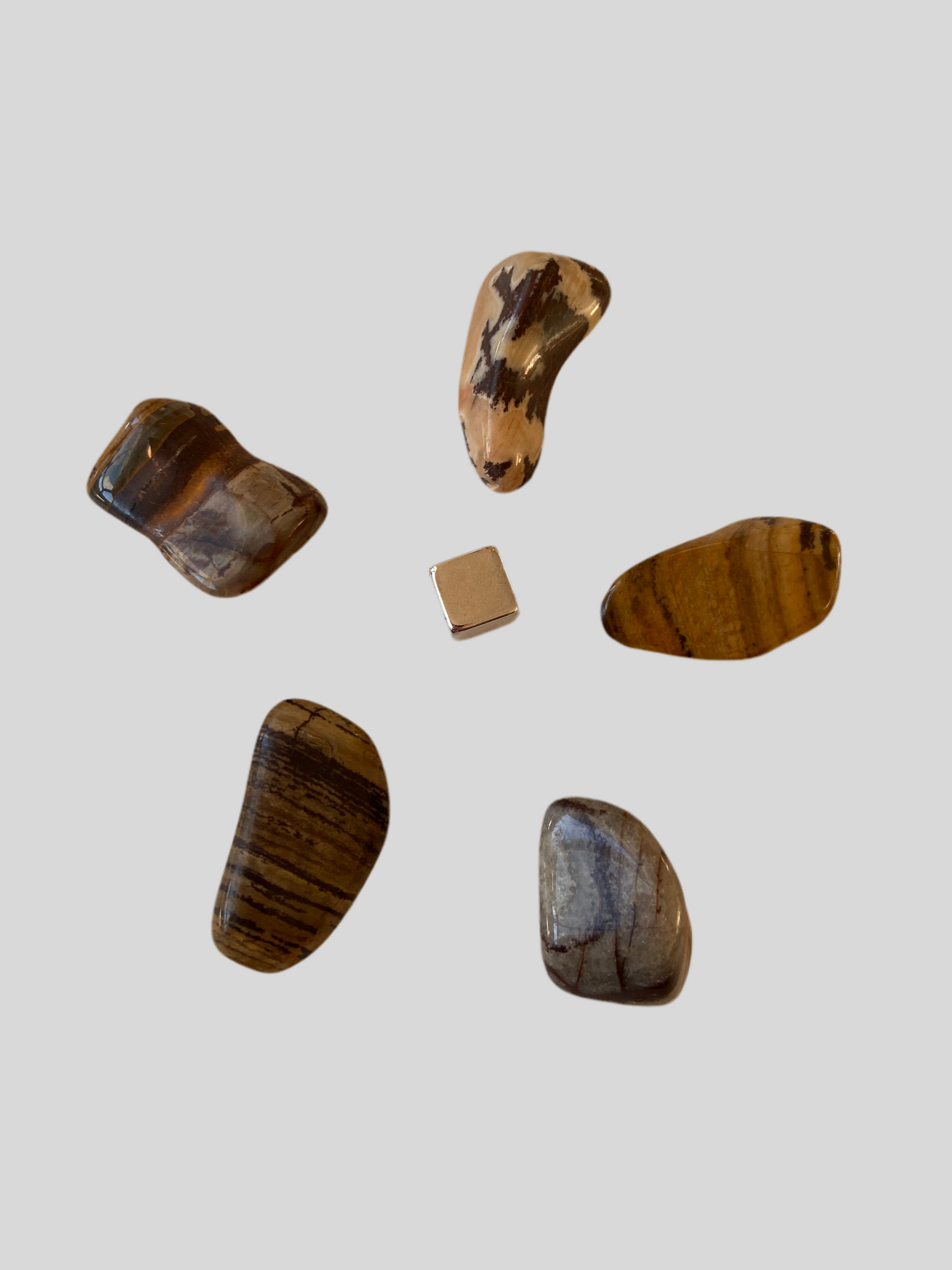 Cappuccino Jaspis – jordnær krystal, der skaber indre ro, stabilitet og grounding.