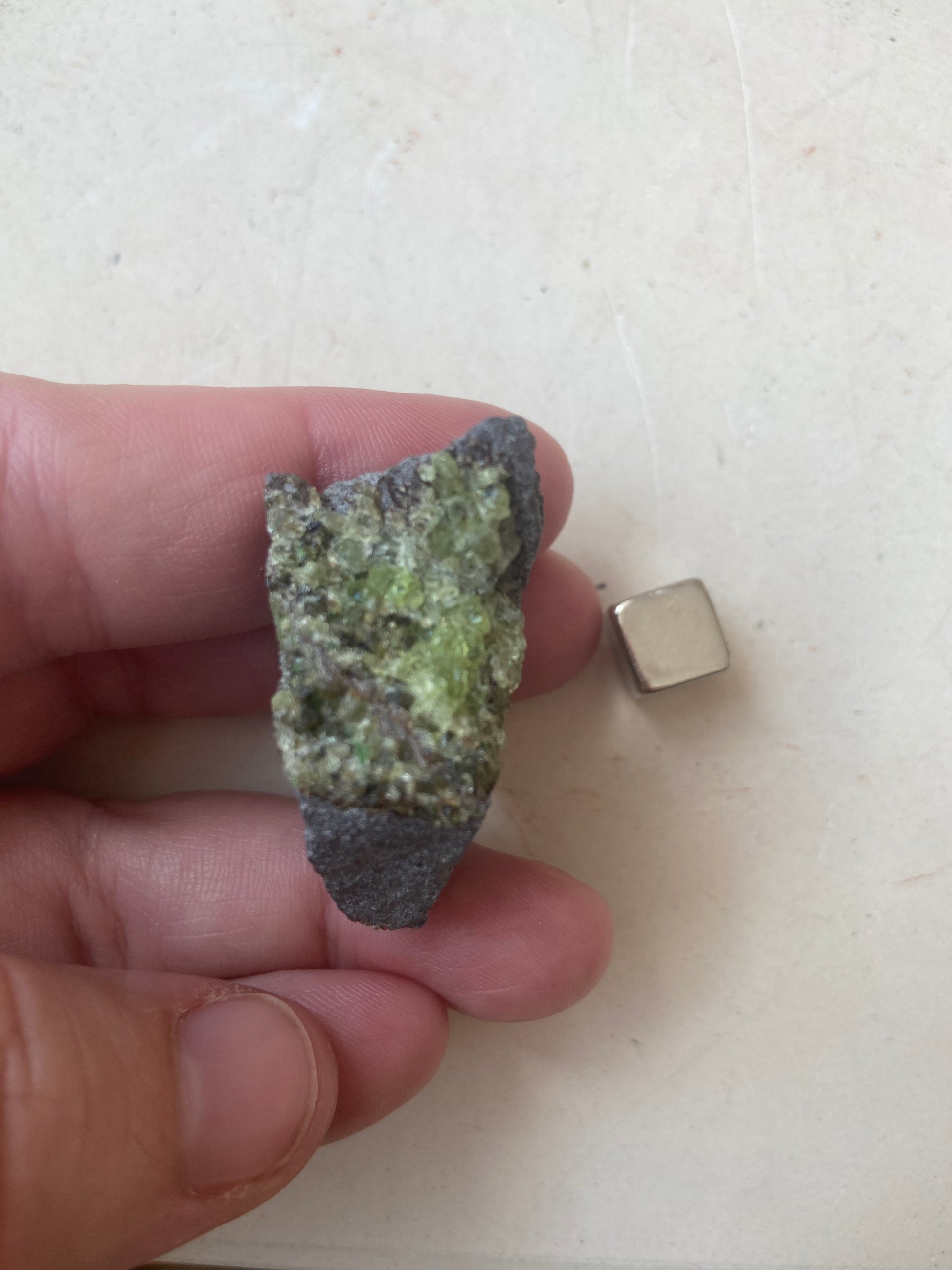 Chrome Diopside – skærper hukommelse, fokus og forståelse af komplekse begreber.