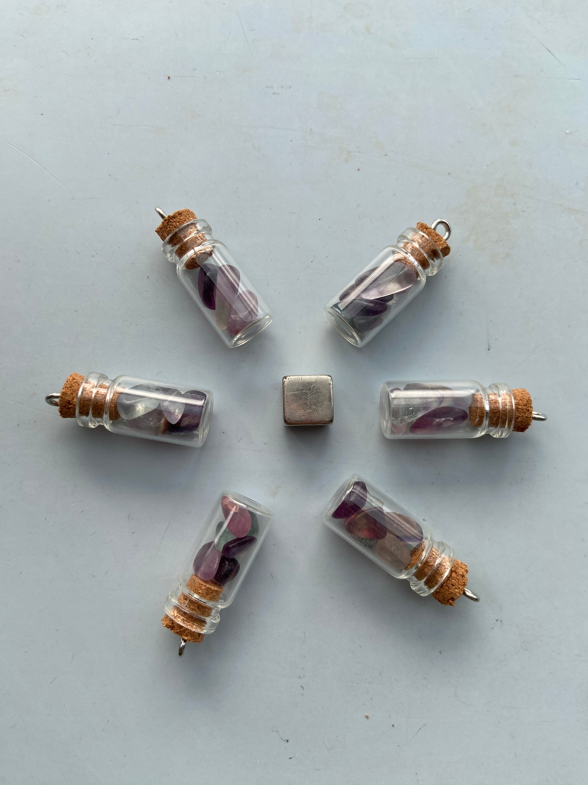 Fluorit Regnbue – styrker intuition, klarhed og indre visioner.