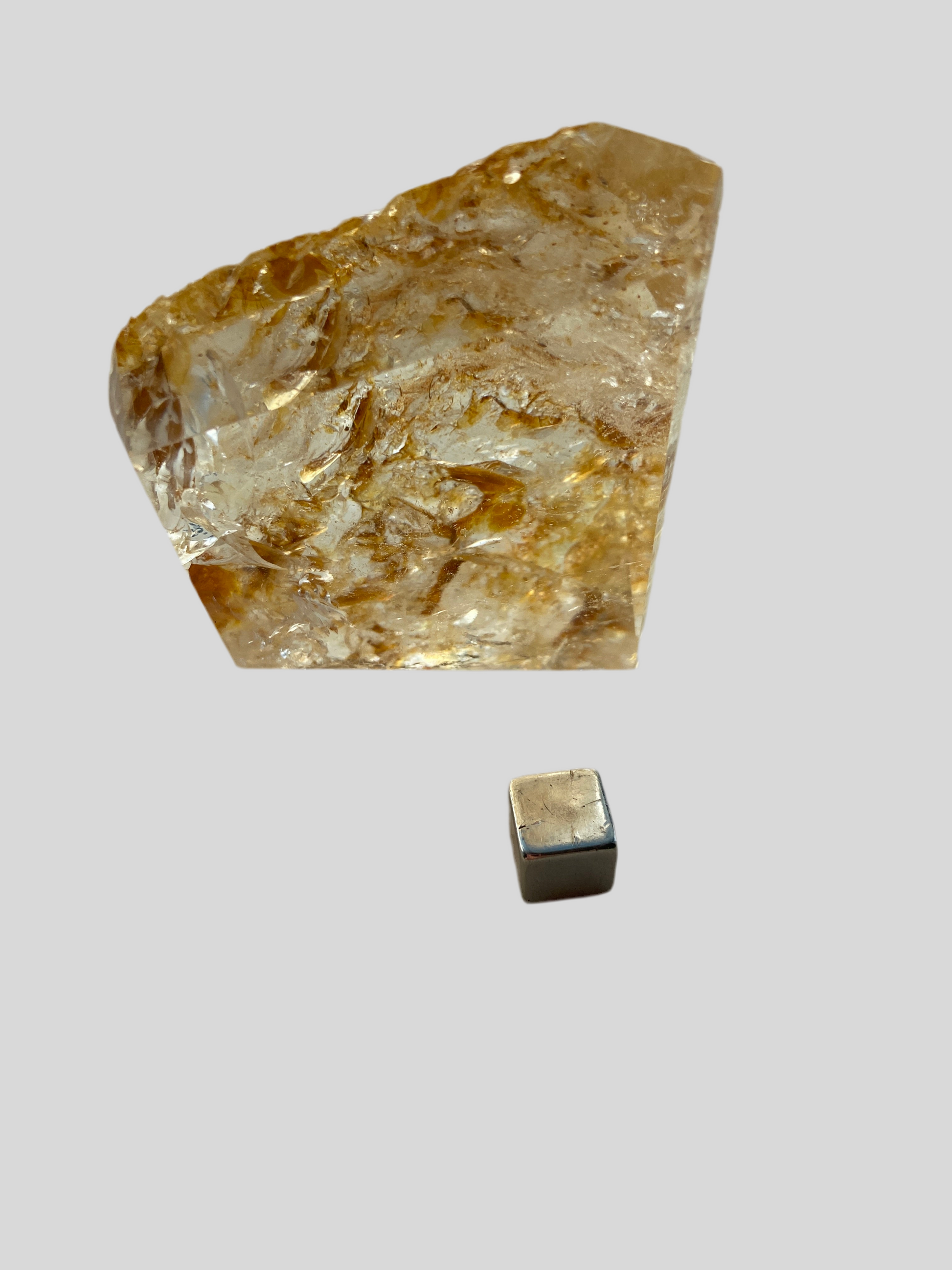 Golden Healer krystal der støtter nye begyndelser og fornyelse.