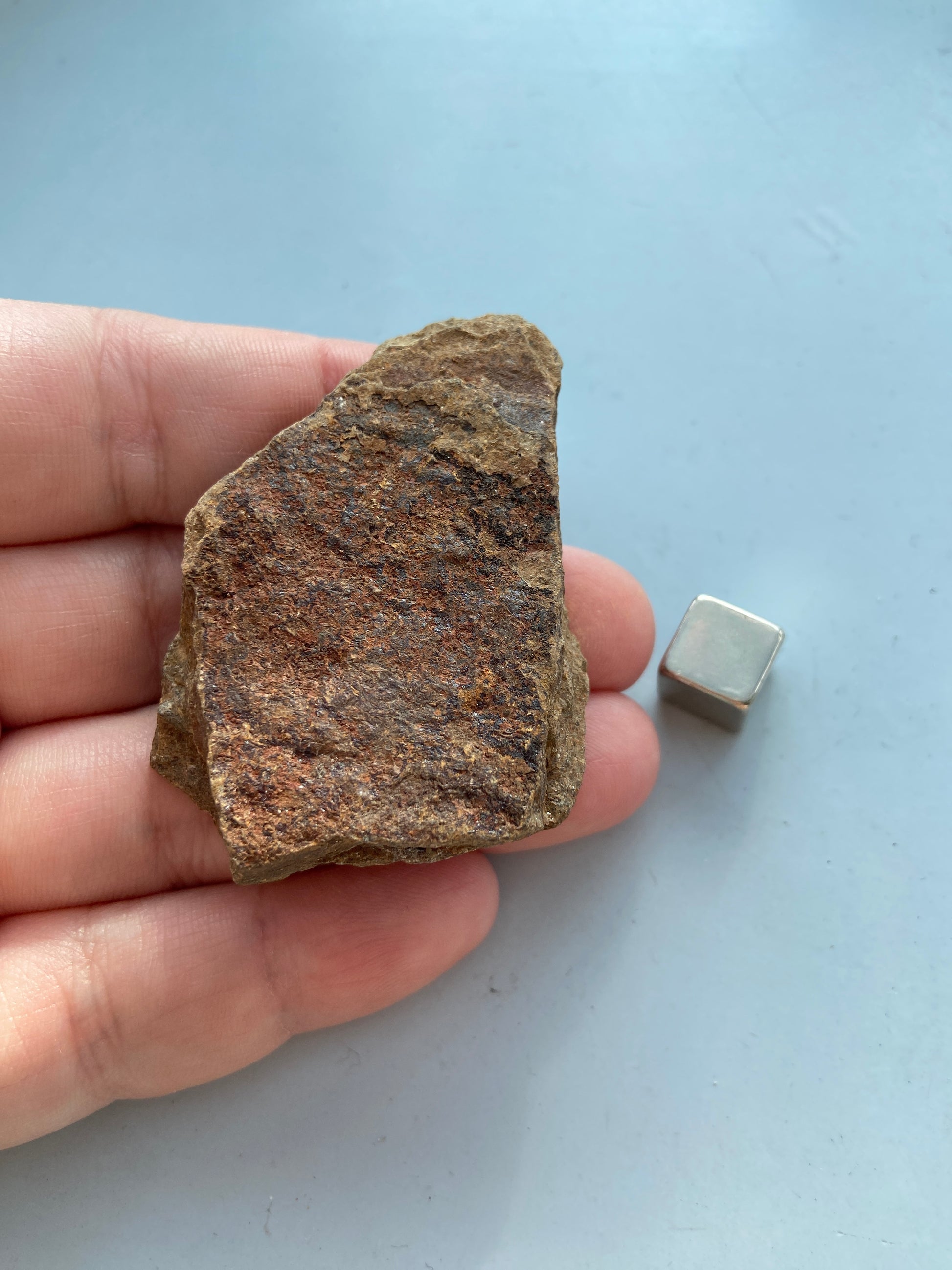 Gul Jaspis – beskytter auraen og afviser negative energier.