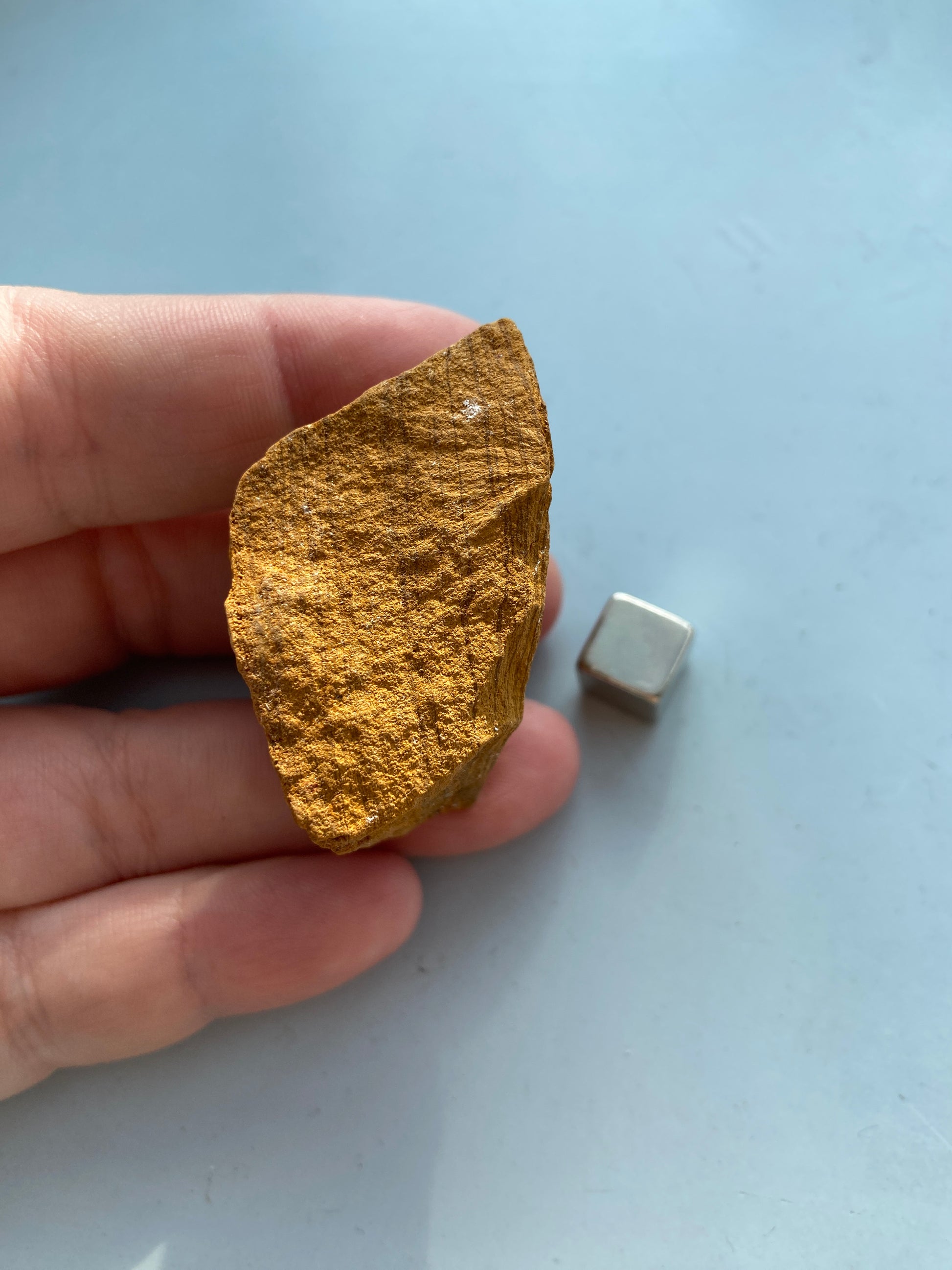 Gul Jaspis – udsender solenergi, optimisme og positiv vibration.