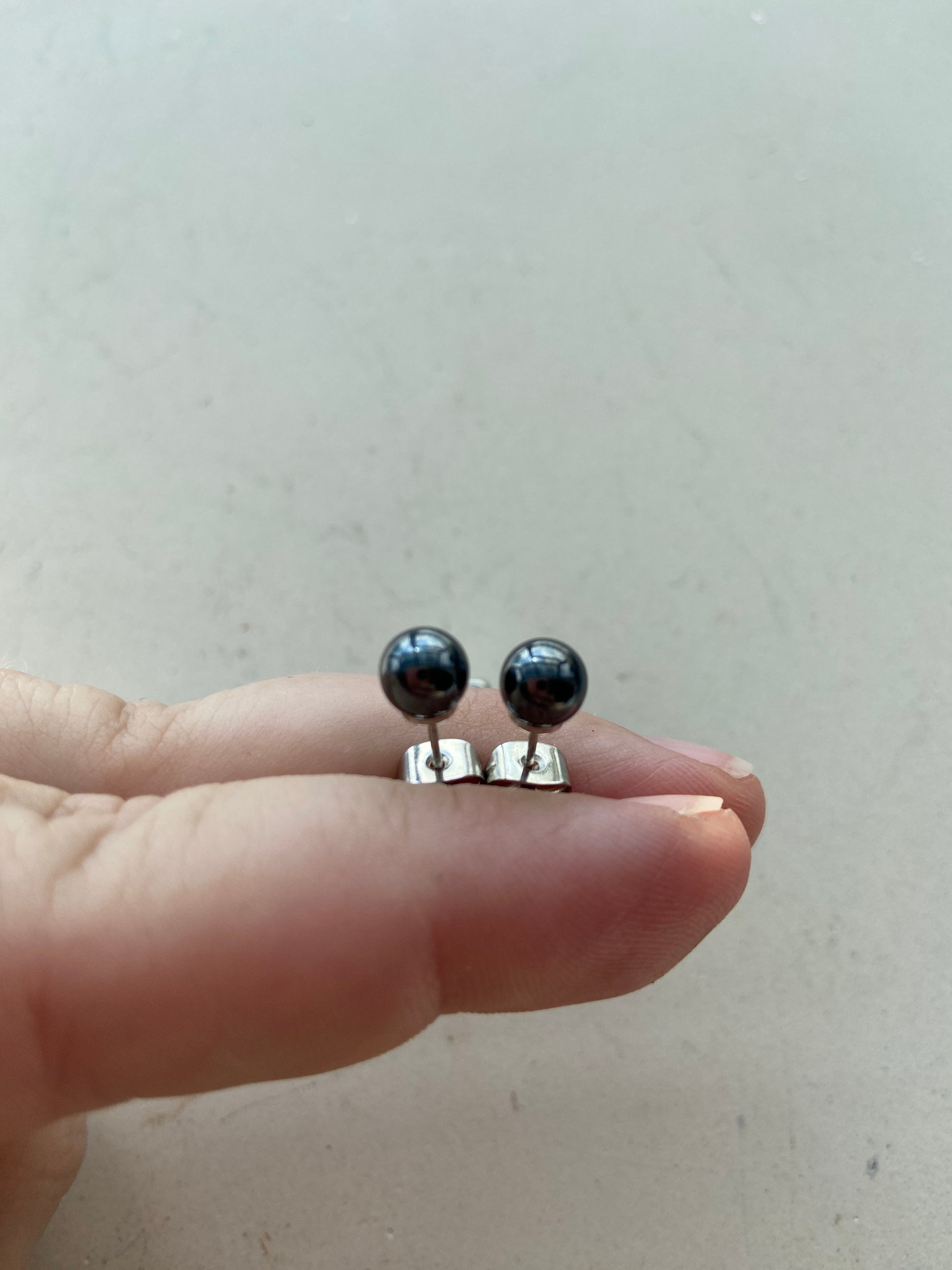 Hæmatit krystal der styrker personlig power og indre styrke.