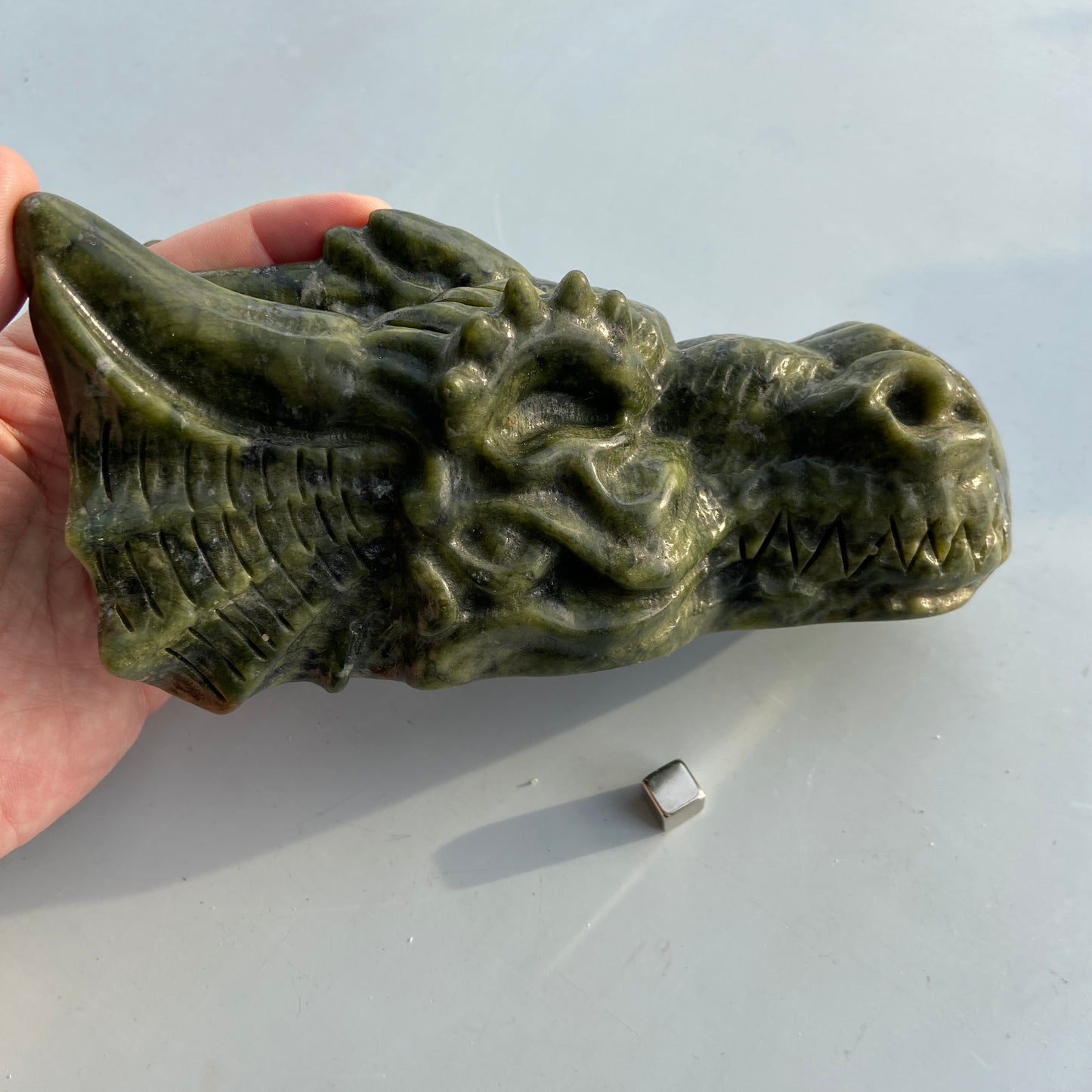 Grøn jade dragehoved kendt for held, velstand og rigdom.