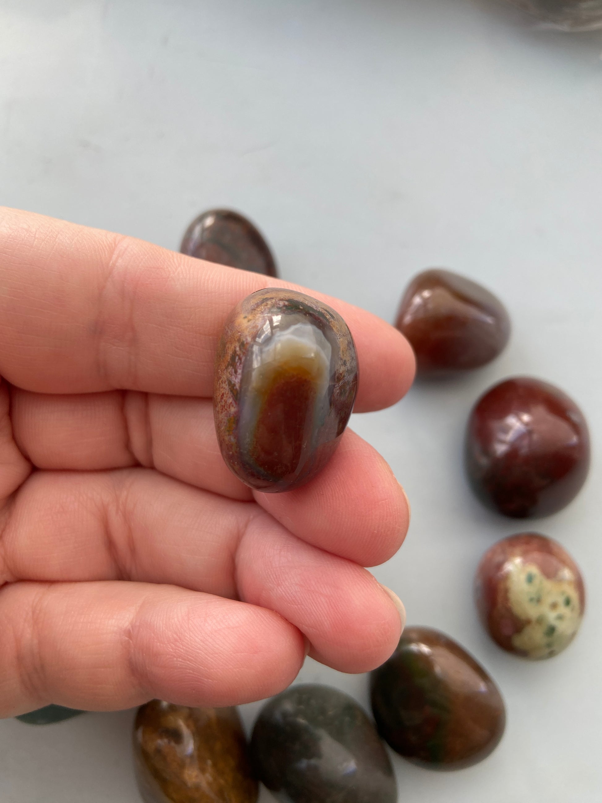 Jaspis Hav – hjælper dig med at være til stede i nuet og slippe bekymringer.